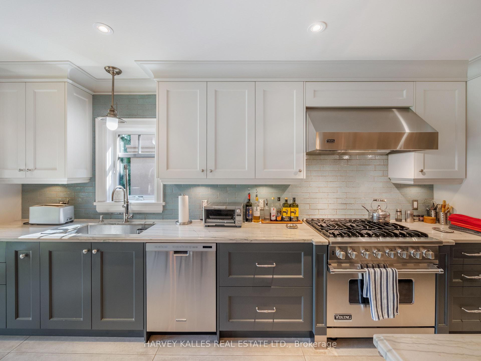 Photo 17 of 83 Lascelles Boulevard, Toronto, Yonge-Eglinton — HOMEH