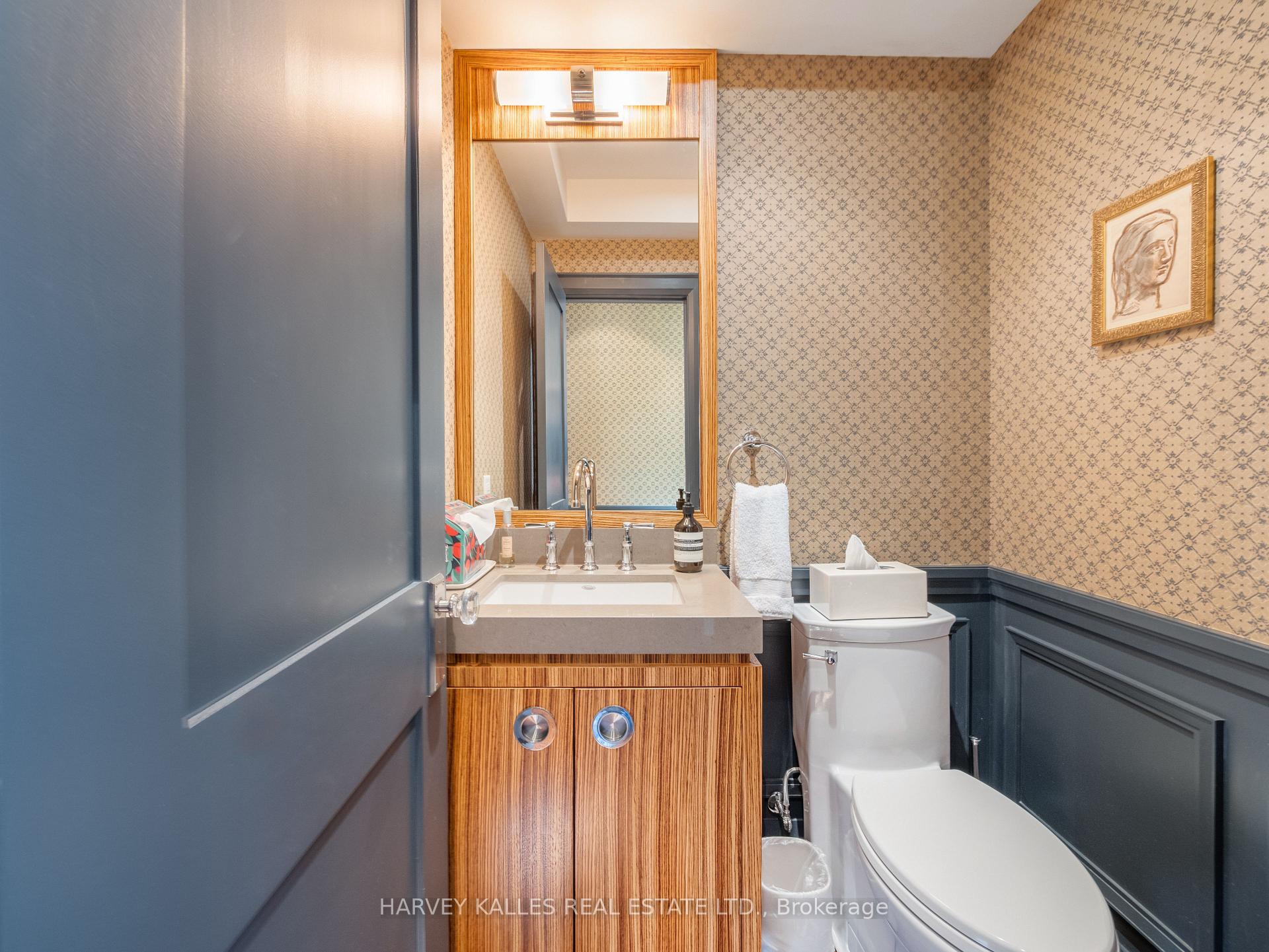 Photo 37 of 83 Lascelles Boulevard, Toronto, Yonge-Eglinton — HOMEH