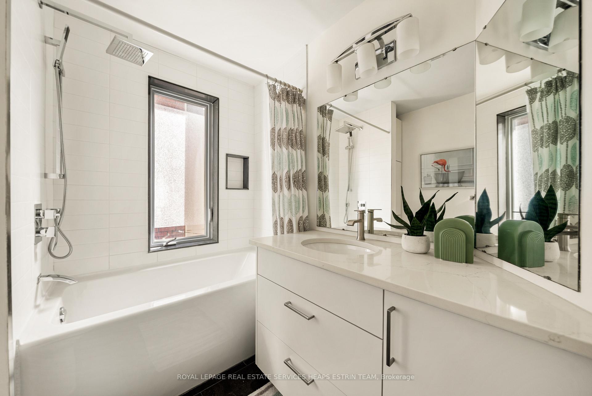 Photo 26 of 45 Austin Avenue, Toronto, South Riverdale — HOMEH