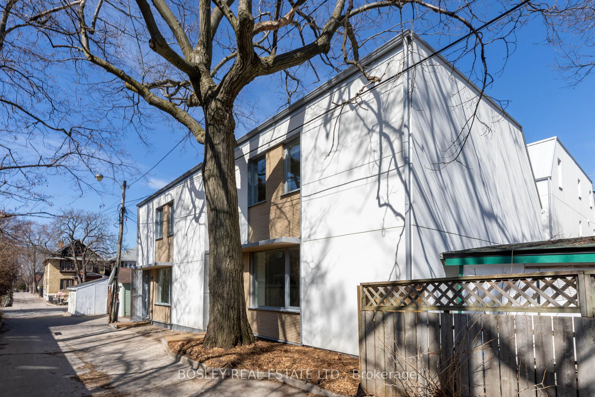 Photo 3 of 2165B Gerrard Street E, Toronto, East End-Danforth — HOMEH