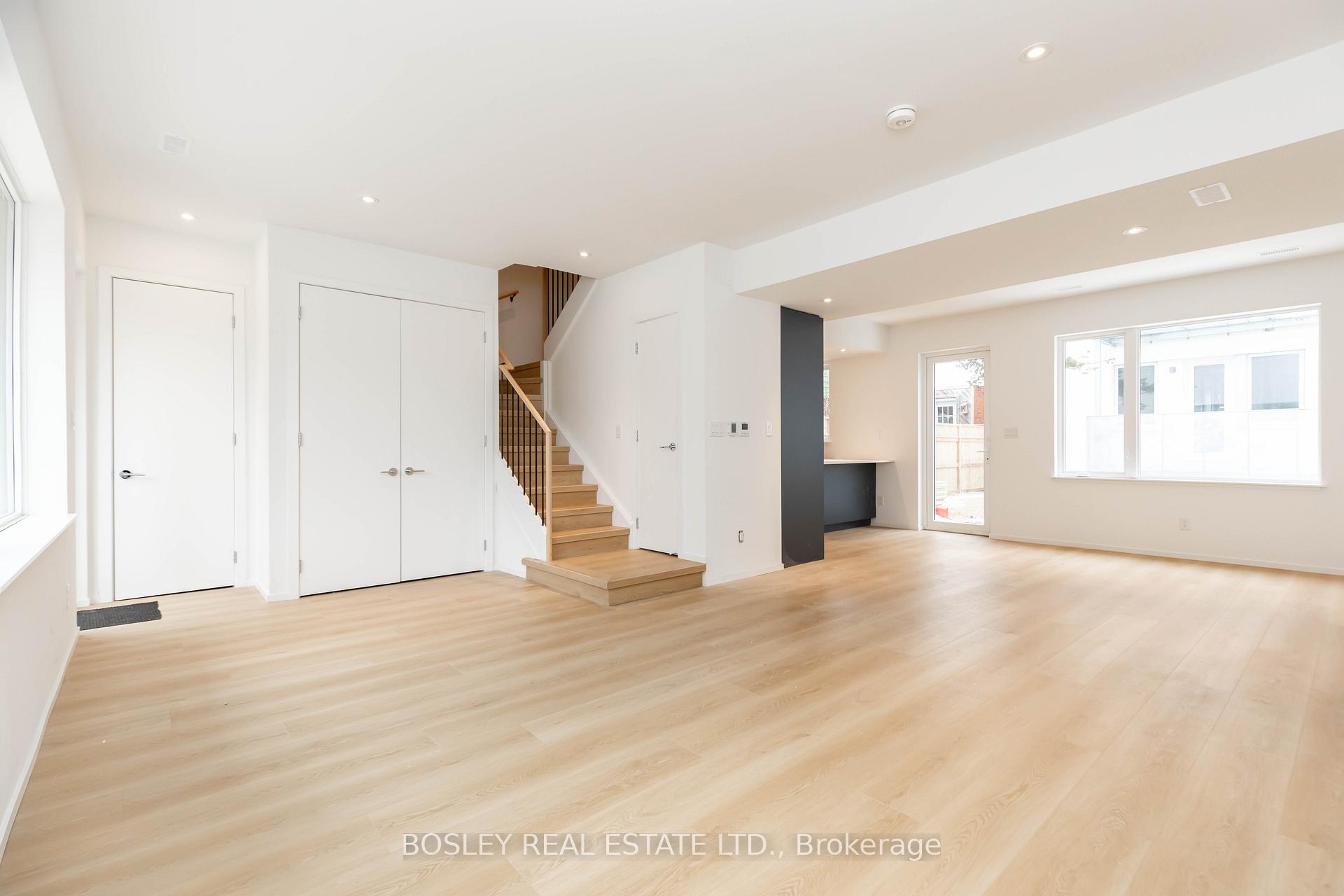 Photo 5 of 2165B Gerrard Street E, Toronto, East End-Danforth — HOMEH