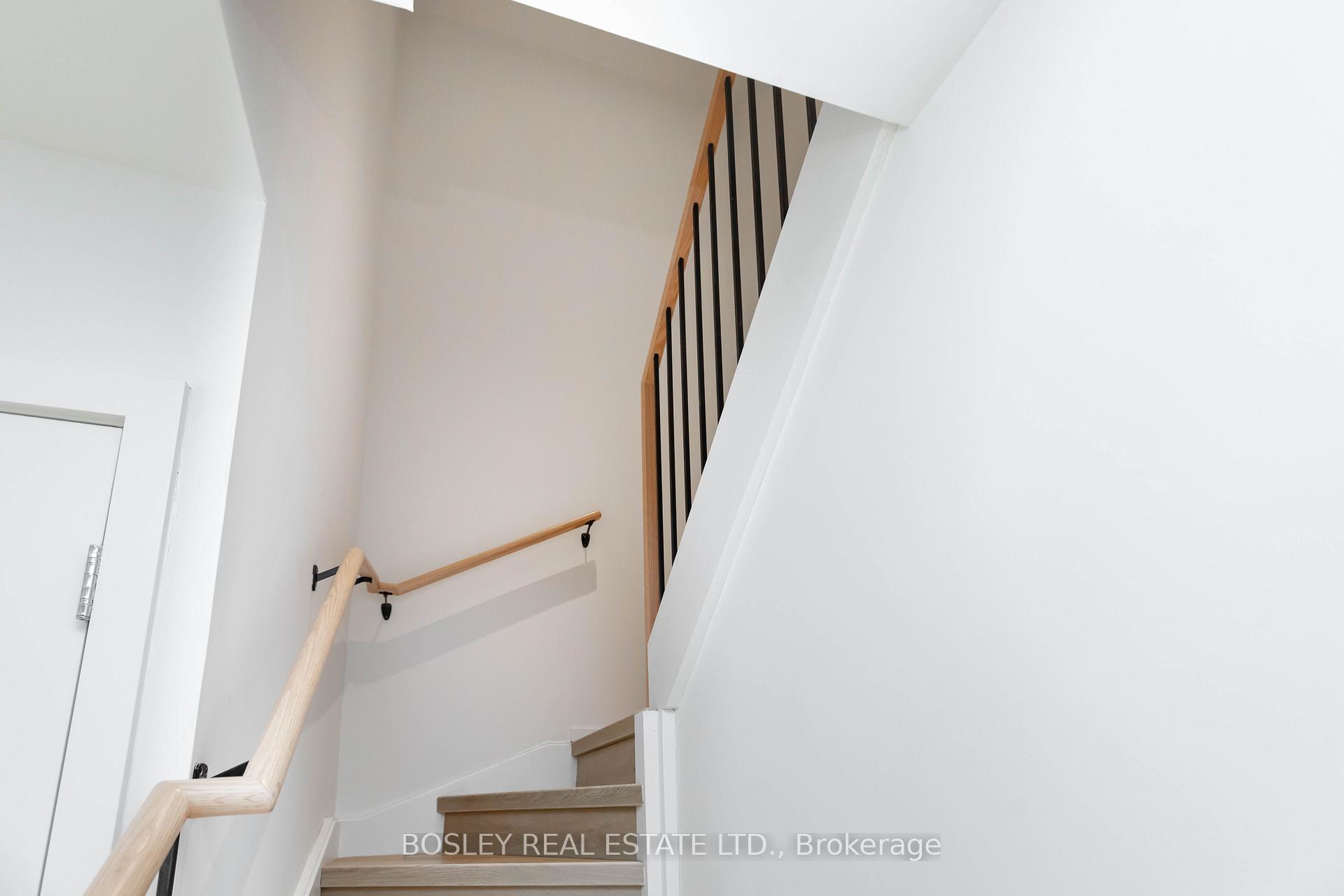 Photo 15 of 2165B Gerrard Street E, Toronto, East End-Danforth — HOMEH