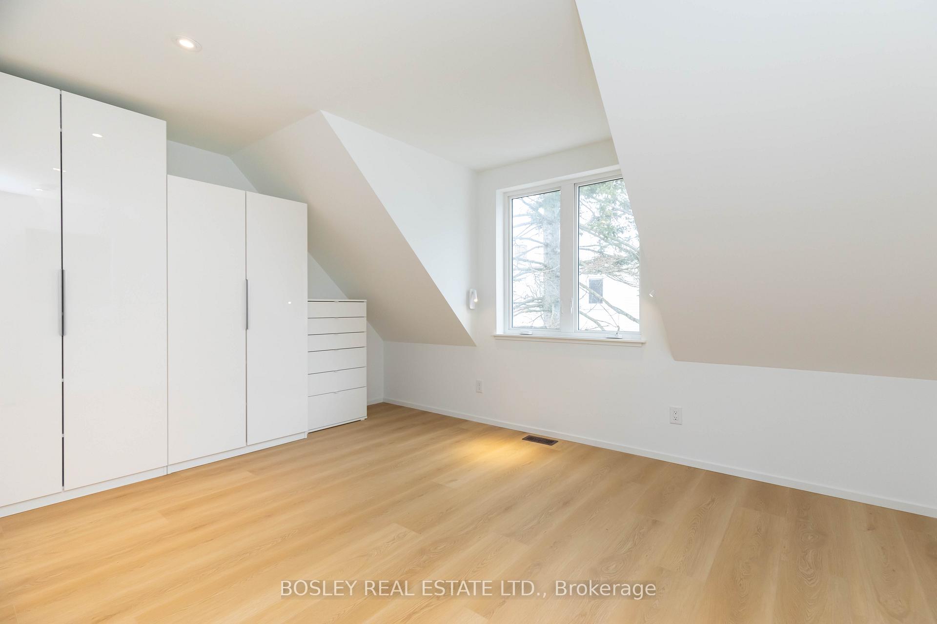 Photo 17 of 2165B Gerrard Street E, Toronto, East End-Danforth — HOMEH