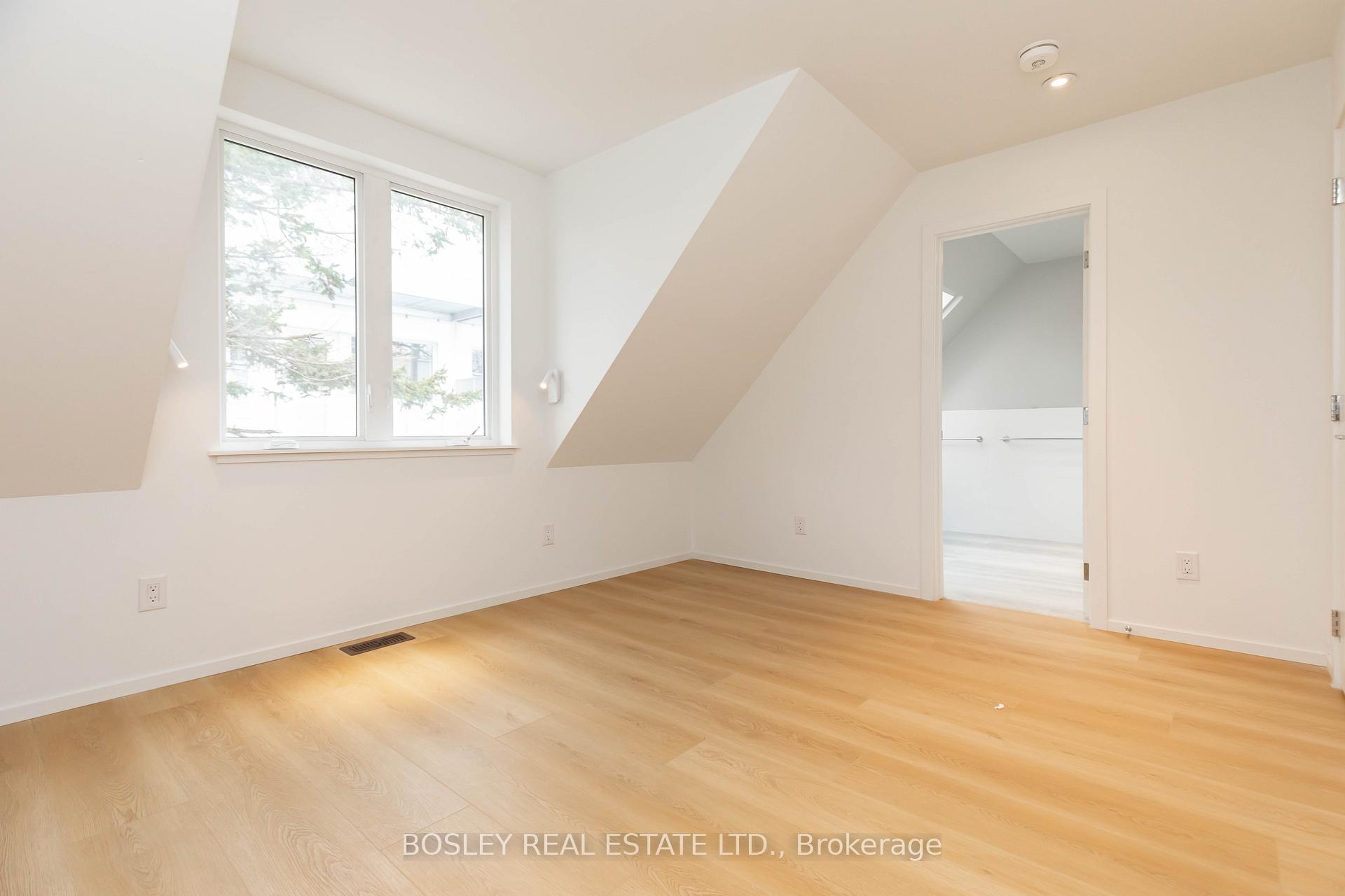 Photo 20 of 2165B Gerrard Street E, Toronto, East End-Danforth — HOMEH