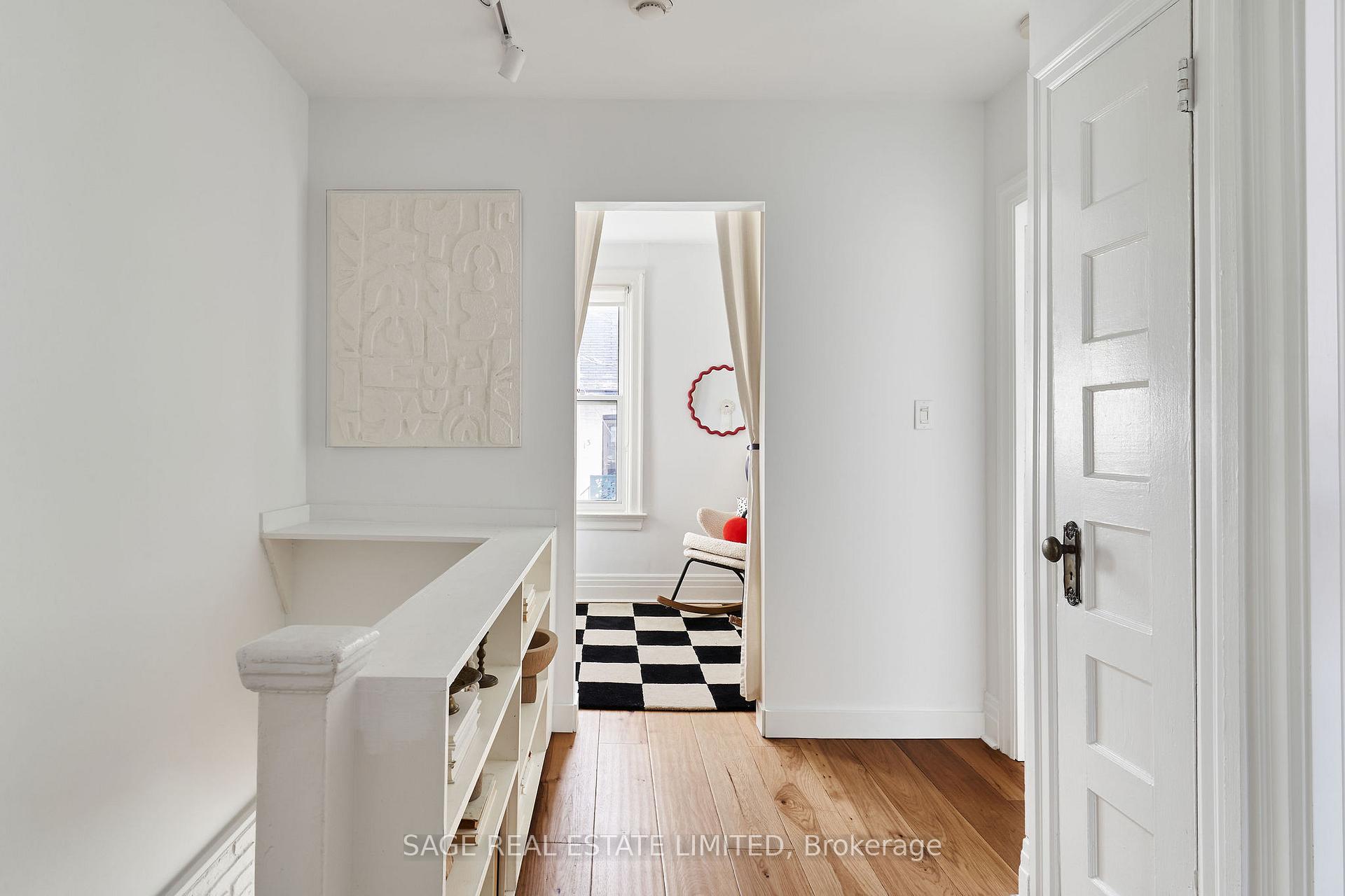 Photo 8 of 14 Clinton Place, Toronto, Palmerston-Little Italy — HOMEH