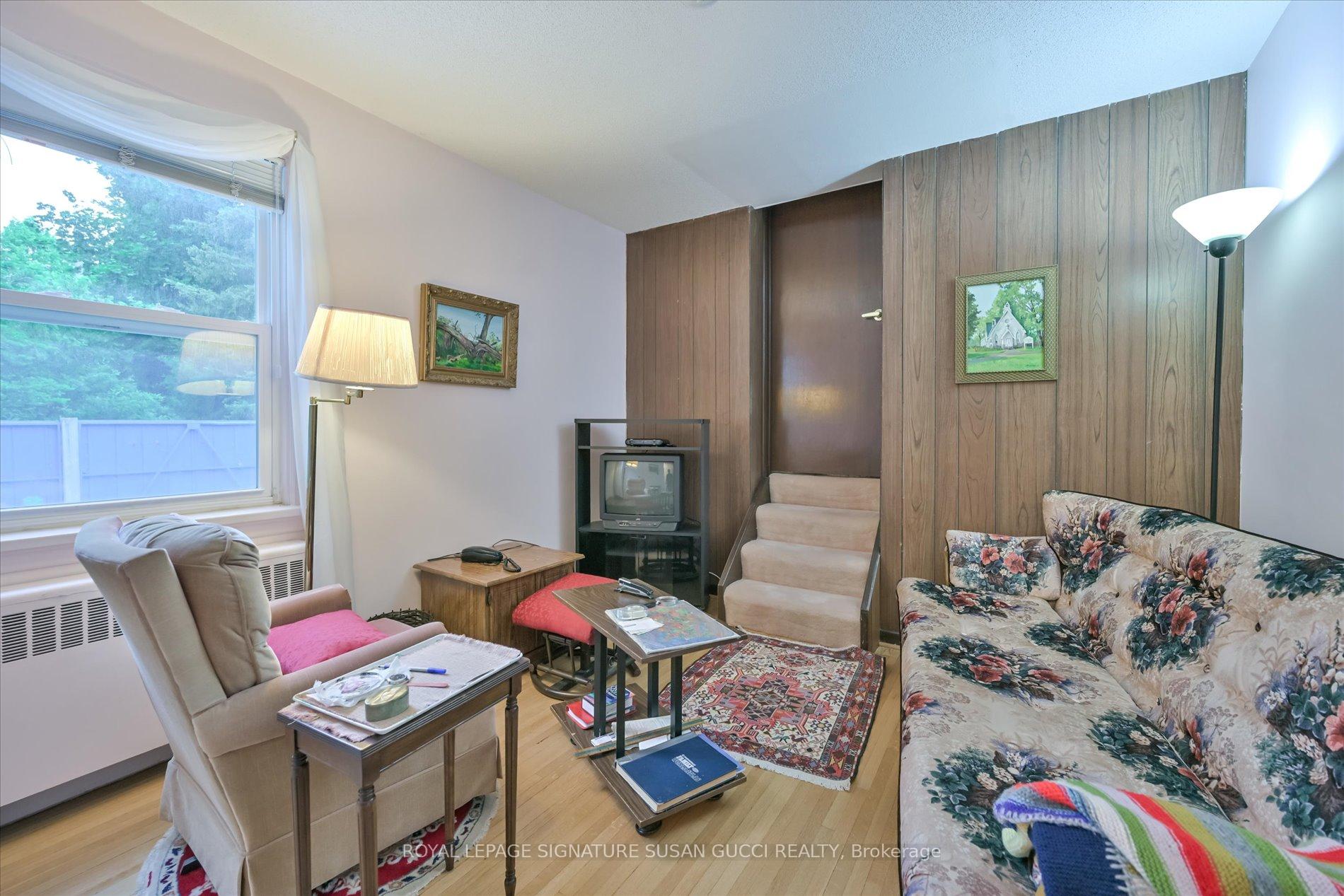 Photo 21 of 1 Glenshaw Crescent, Toronto, O'Connor-Parkview — HOMEH