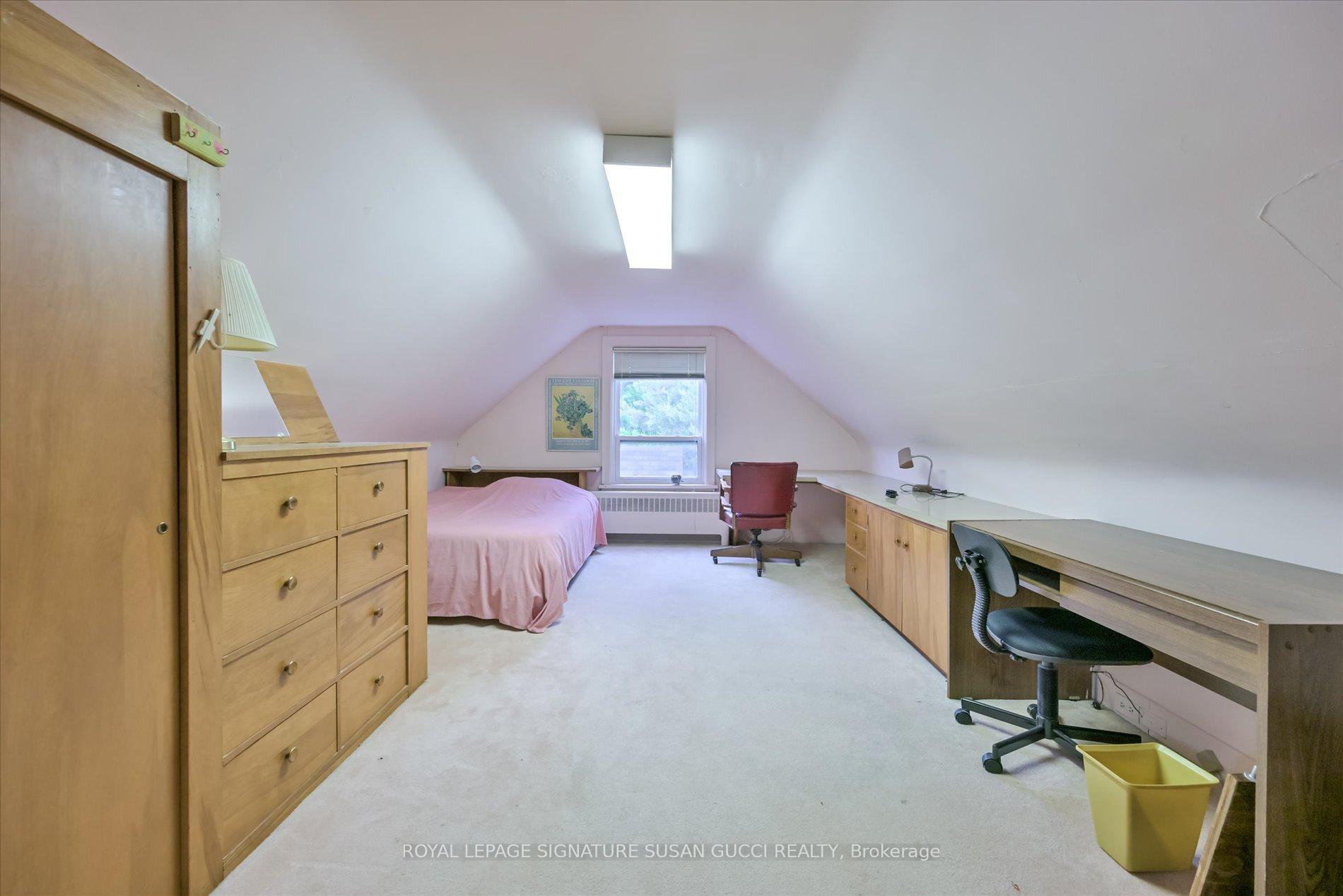 Photo 25 of 1 Glenshaw Crescent, Toronto, O'Connor-Parkview — HOMEH