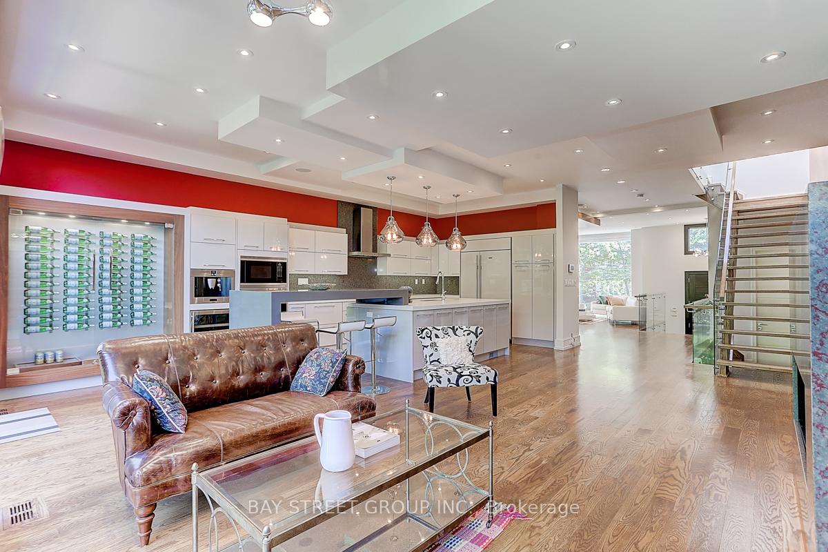 Photo 10 of 22 Carmichael Avenue, Toronto, Bedford Park-Nortown — HOMEH