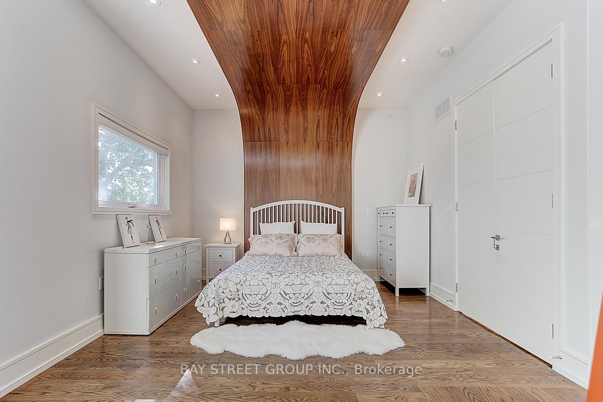 Photo 19 of 22 Carmichael Avenue, Toronto, Bedford Park-Nortown — HOMEH