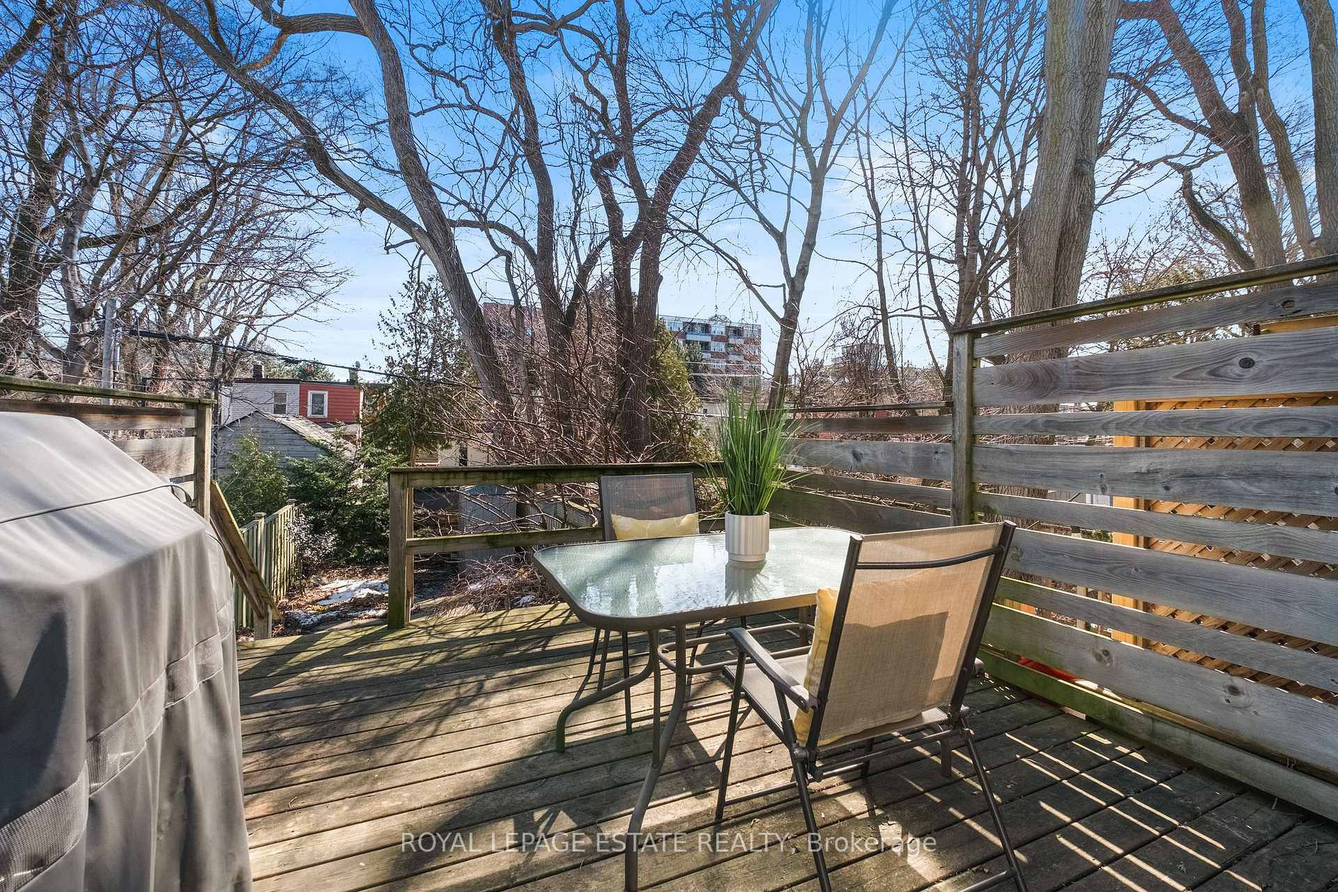 Photo 30 of 33 Mountalan Avenue, Toronto, Greenwood-Coxwell — HOMEH