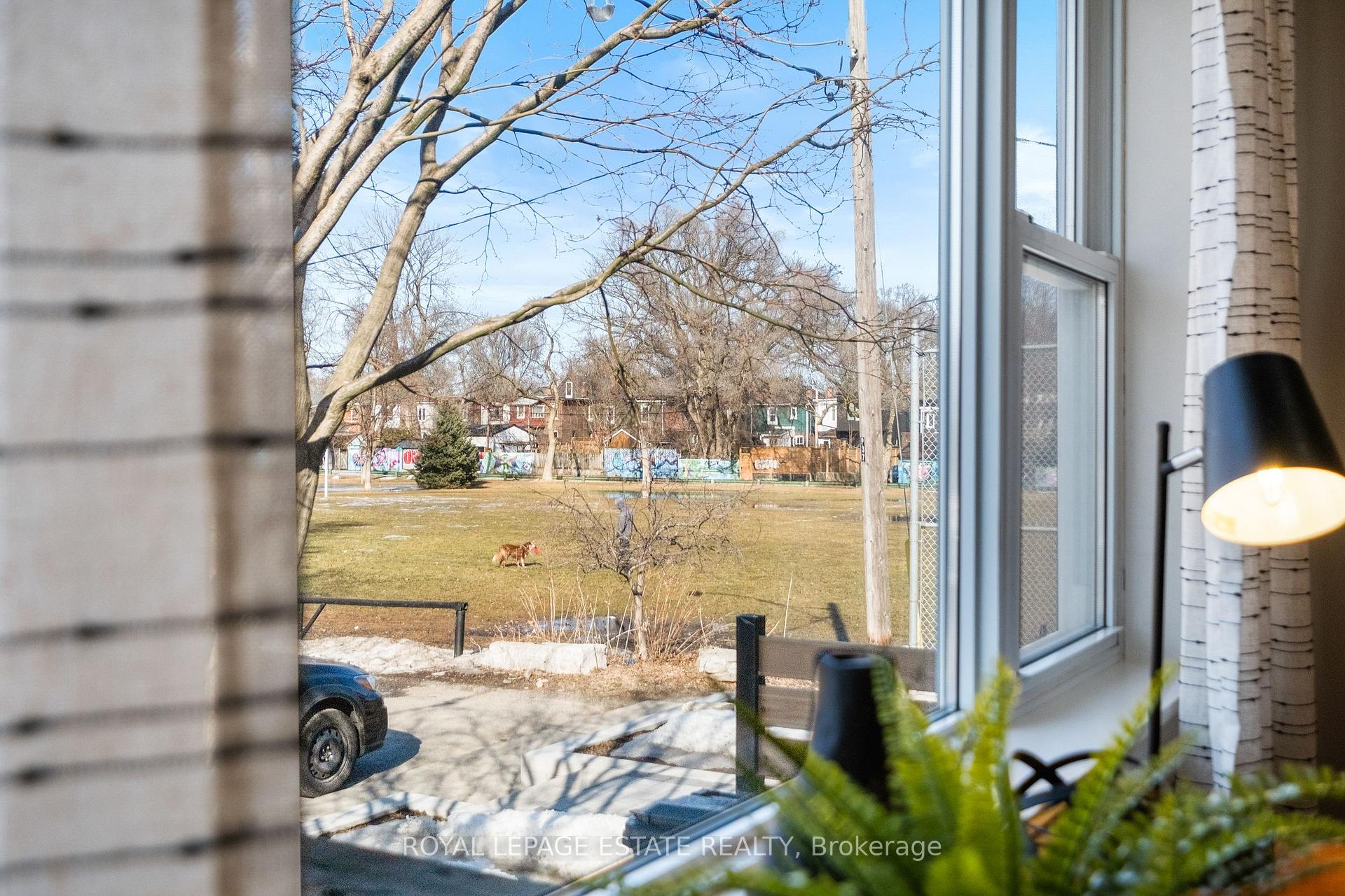 Photo 32 of 33 Mountalan Avenue, Toronto, Greenwood-Coxwell — HOMEH