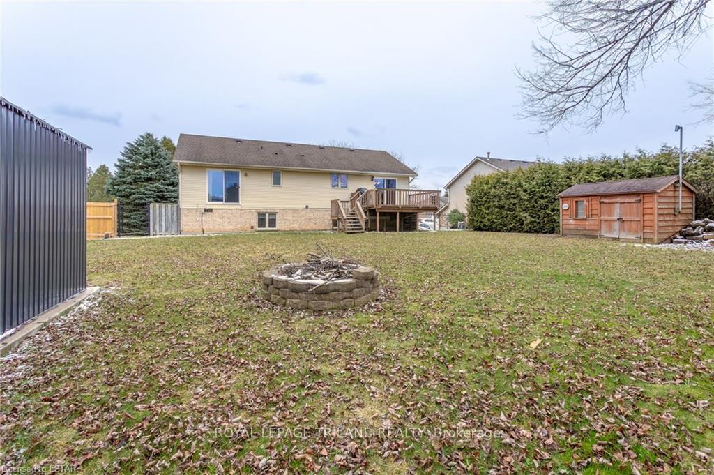 Photo 30 of 45 Village Gate Crescent, Thames Centre, Rural Thames Centre — HOMEH