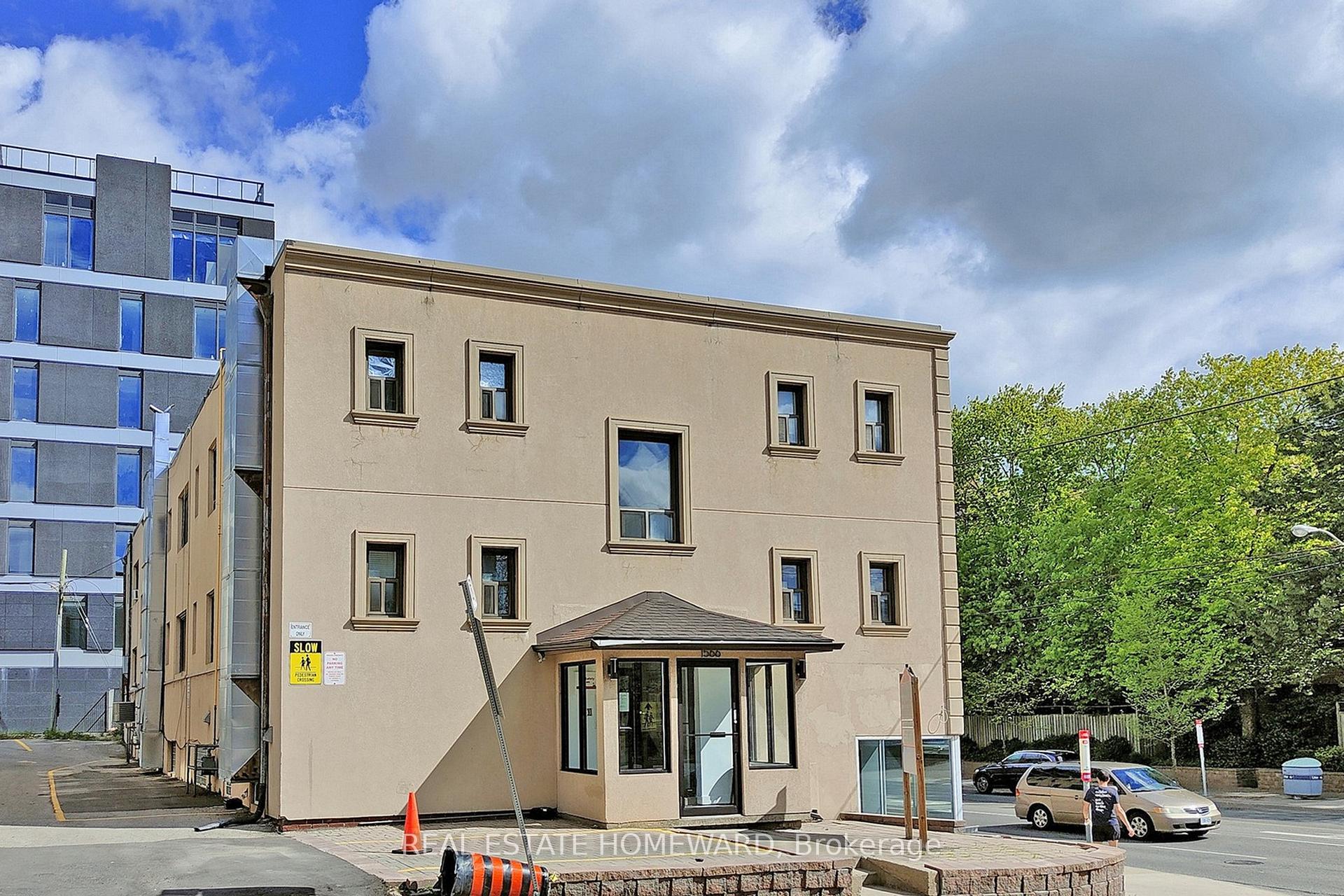 Front of Unit 204, 1566 Avenue Road
