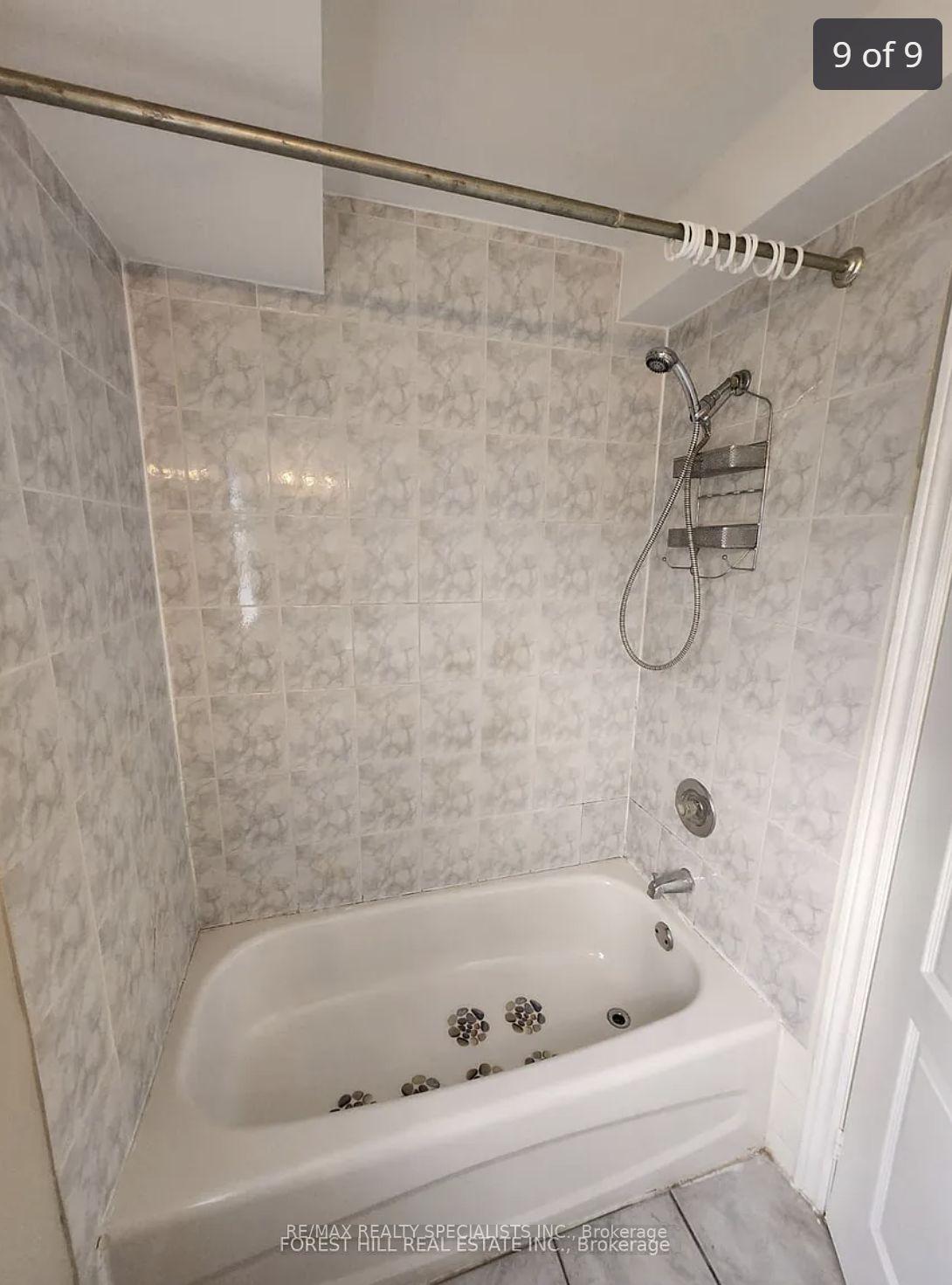 Photo 8 of Unit 302, 826 Bloor Street W, Toronto, Palmerston-Little Italy — HOMEH