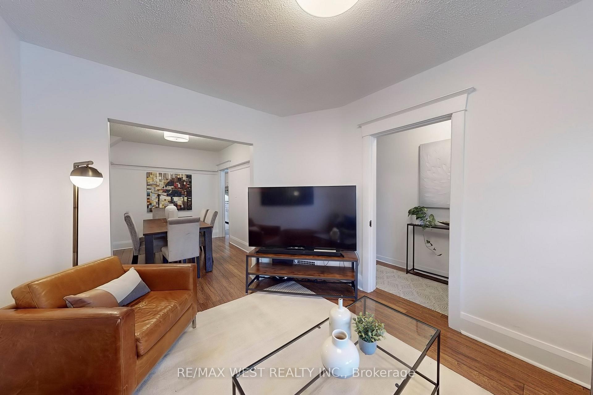 Photo 6 of 540 Roxton Road, Toronto, Palmerston-Little Italy — HOMEH
