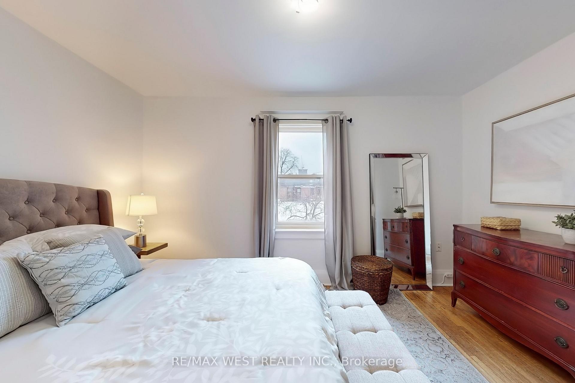 Photo 11 of 540 Roxton Road, Toronto, Palmerston-Little Italy — HOMEH