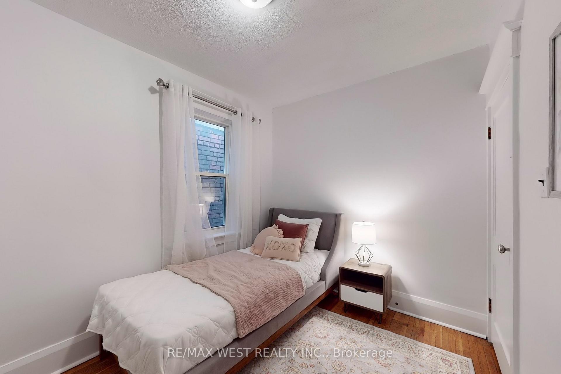 Photo 15 of 540 Roxton Road, Toronto, Palmerston-Little Italy — HOMEH