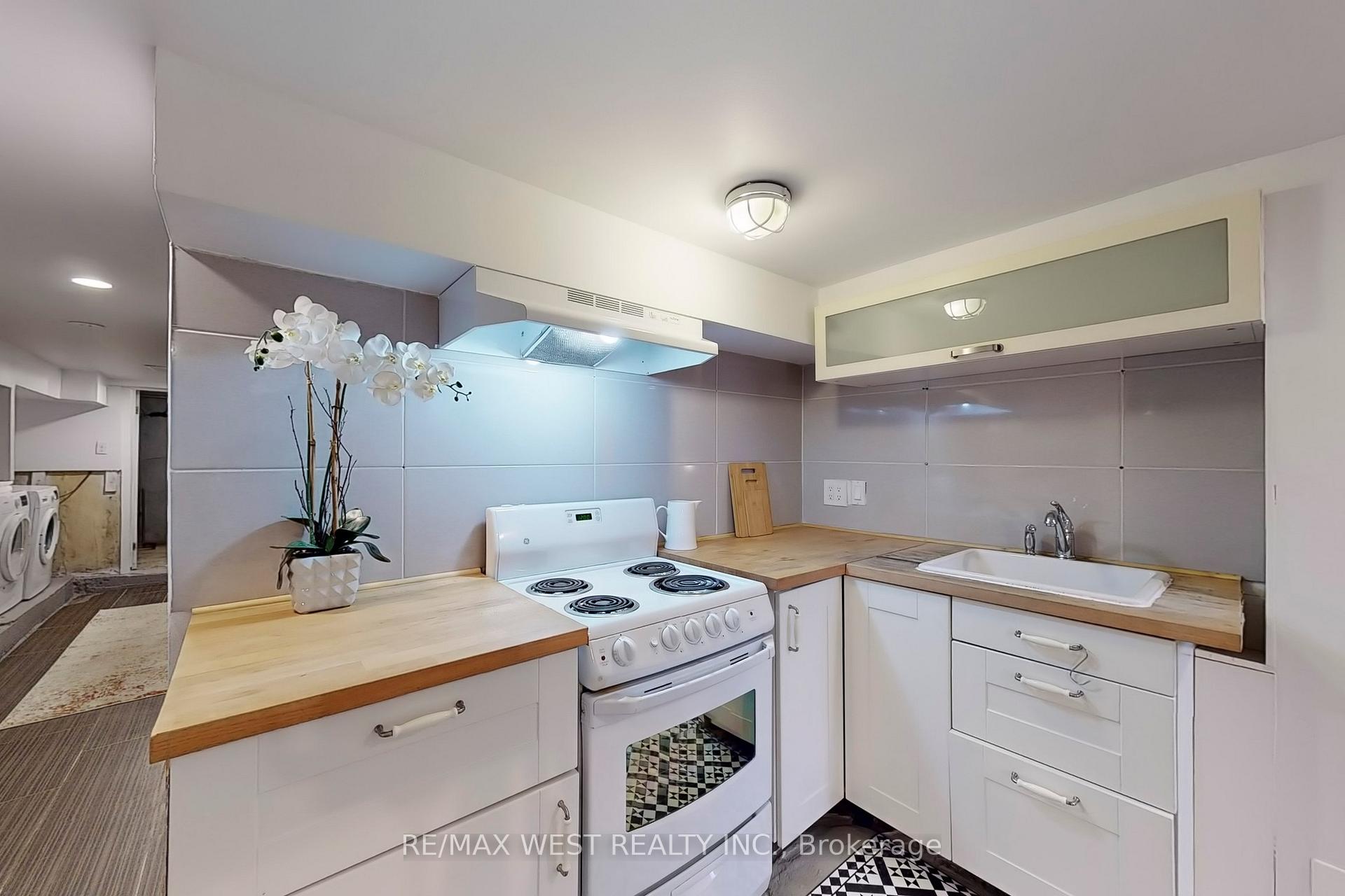 Photo 23 of 540 Roxton Road, Toronto, Palmerston-Little Italy — HOMEH