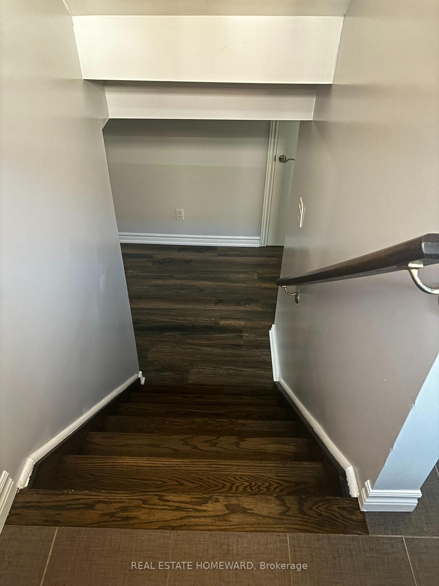 Photo 3 of 29 Dalecrest Drive, Toronto, O'Connor-Parkview — HOMEH
