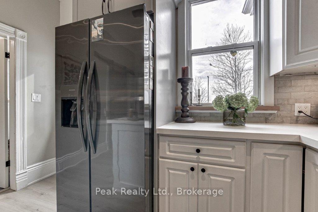 Photo 16 of 251 Upper Queen Street, Thames Centre, Thorndale — HOMEH