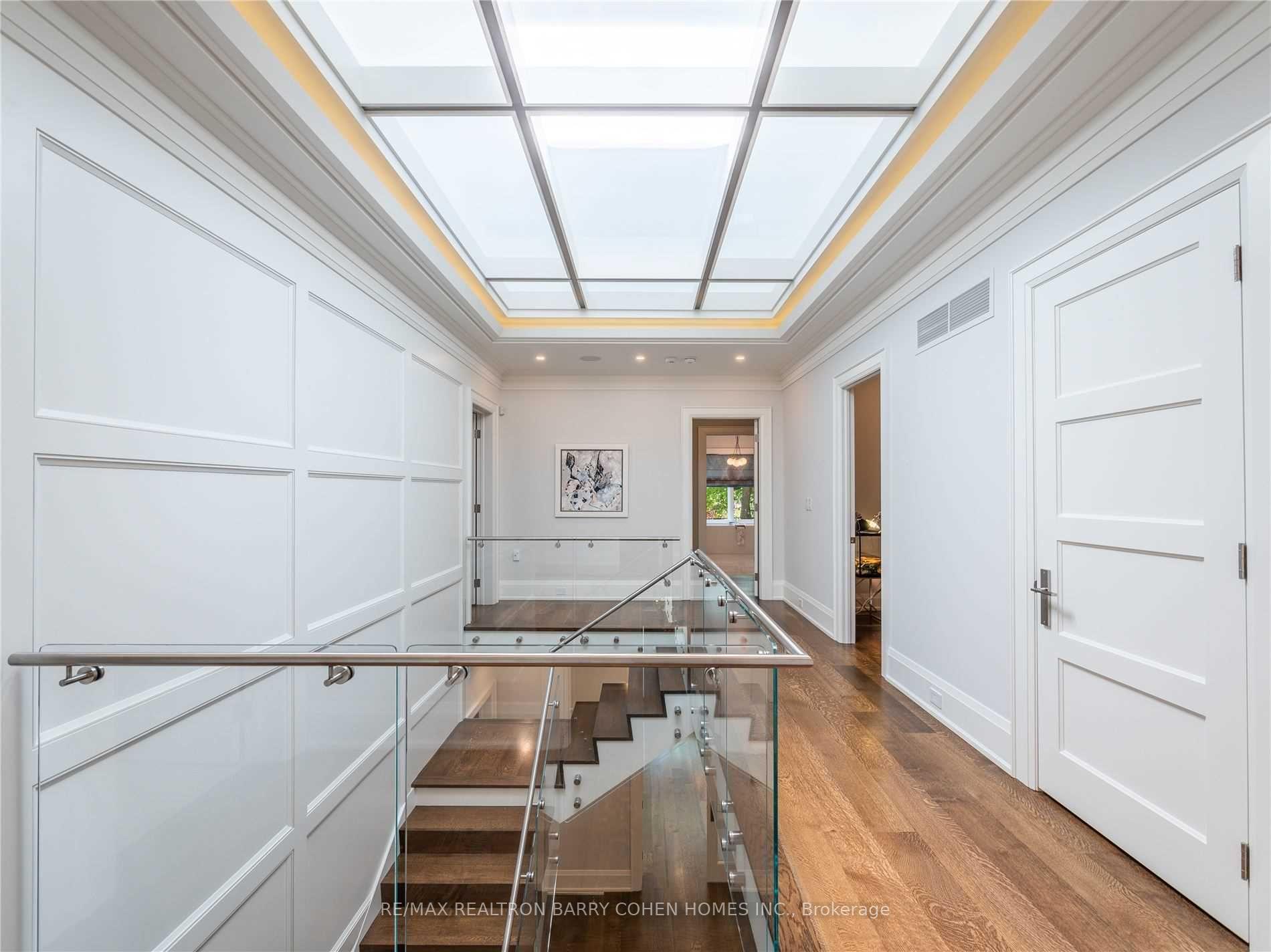Photo 17 of 173 Alexandra Boulevard, Toronto, Lawrence Park South — HOMEH