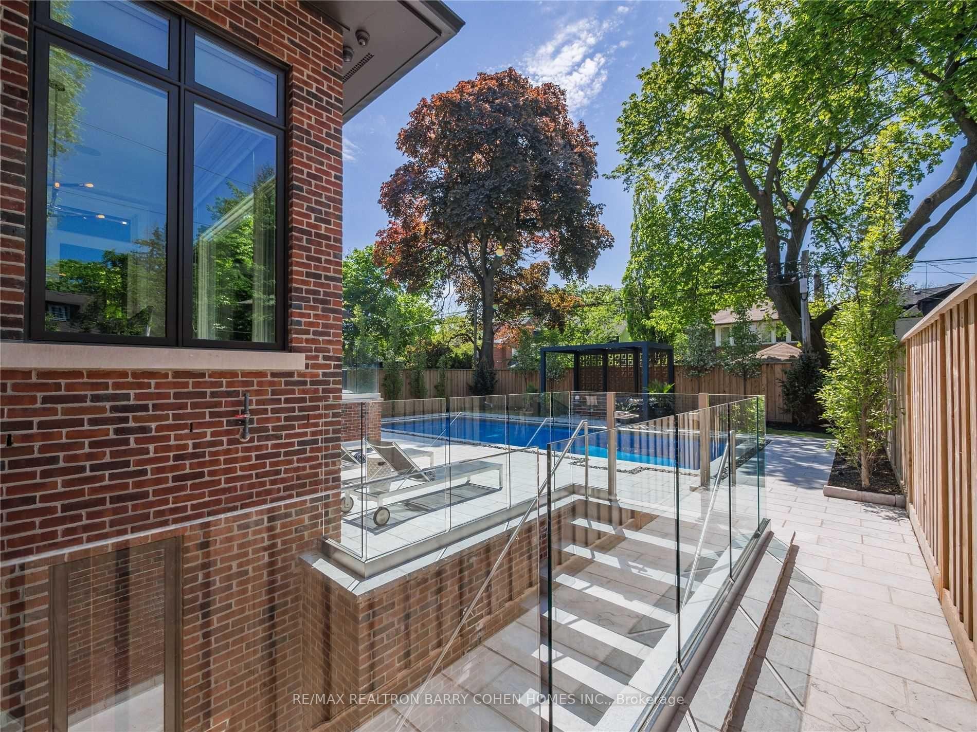 Photo 31 of 173 Alexandra Boulevard, Toronto, Lawrence Park South — HOMEH