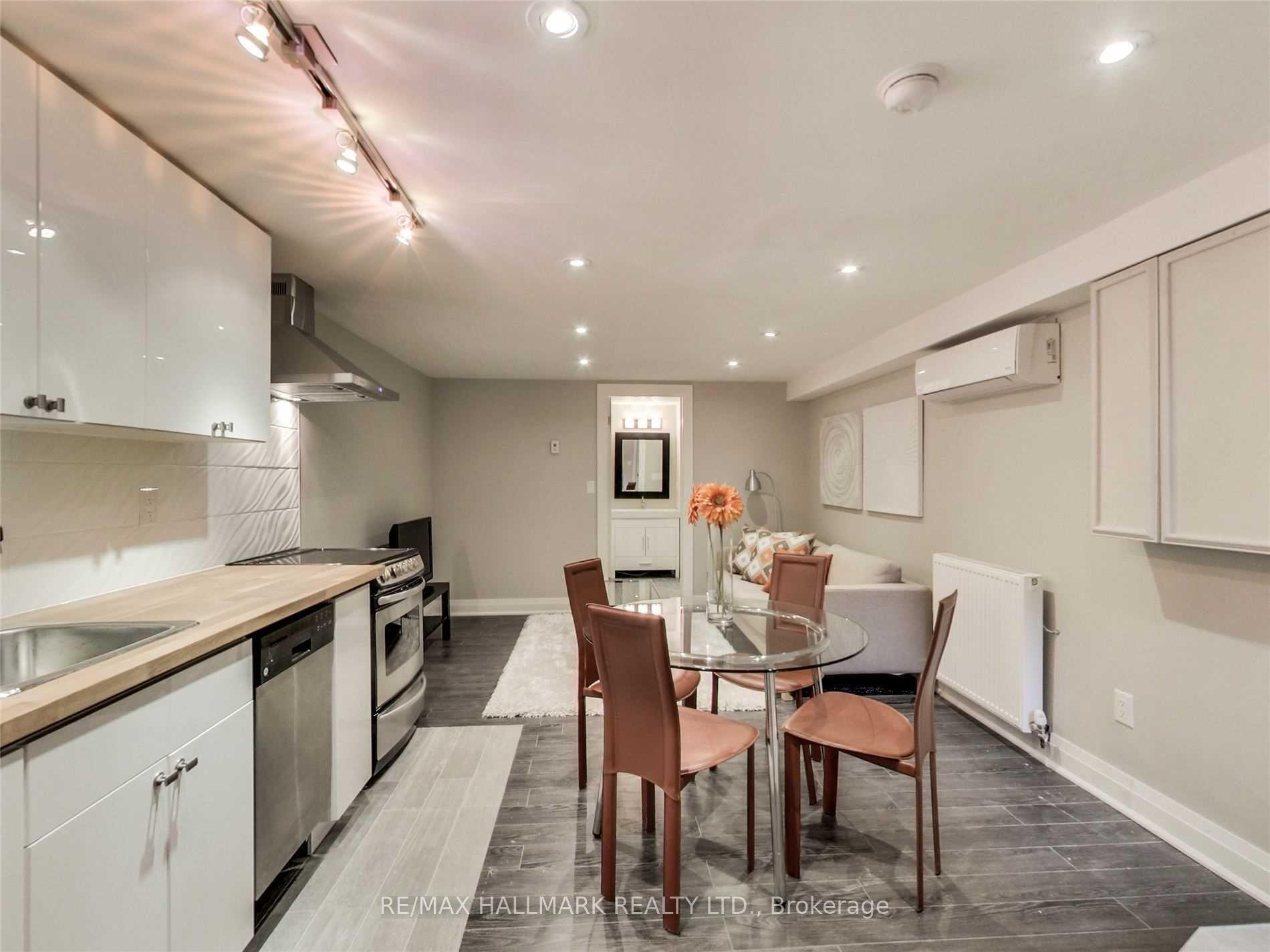 Photo 3 of 251 Manning (Lower) Avenue, Toronto, Trinity-Bellwoods — HOMEH