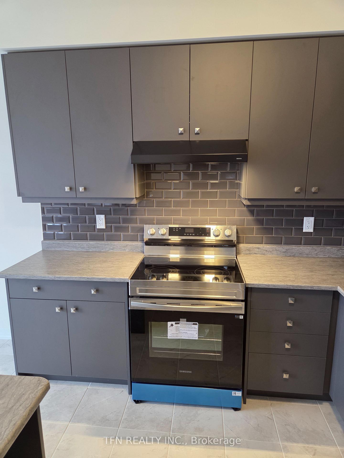 Photo 6 of 22 Cresthaven Heights, Thorold, Rolling Meadows — HOMEH