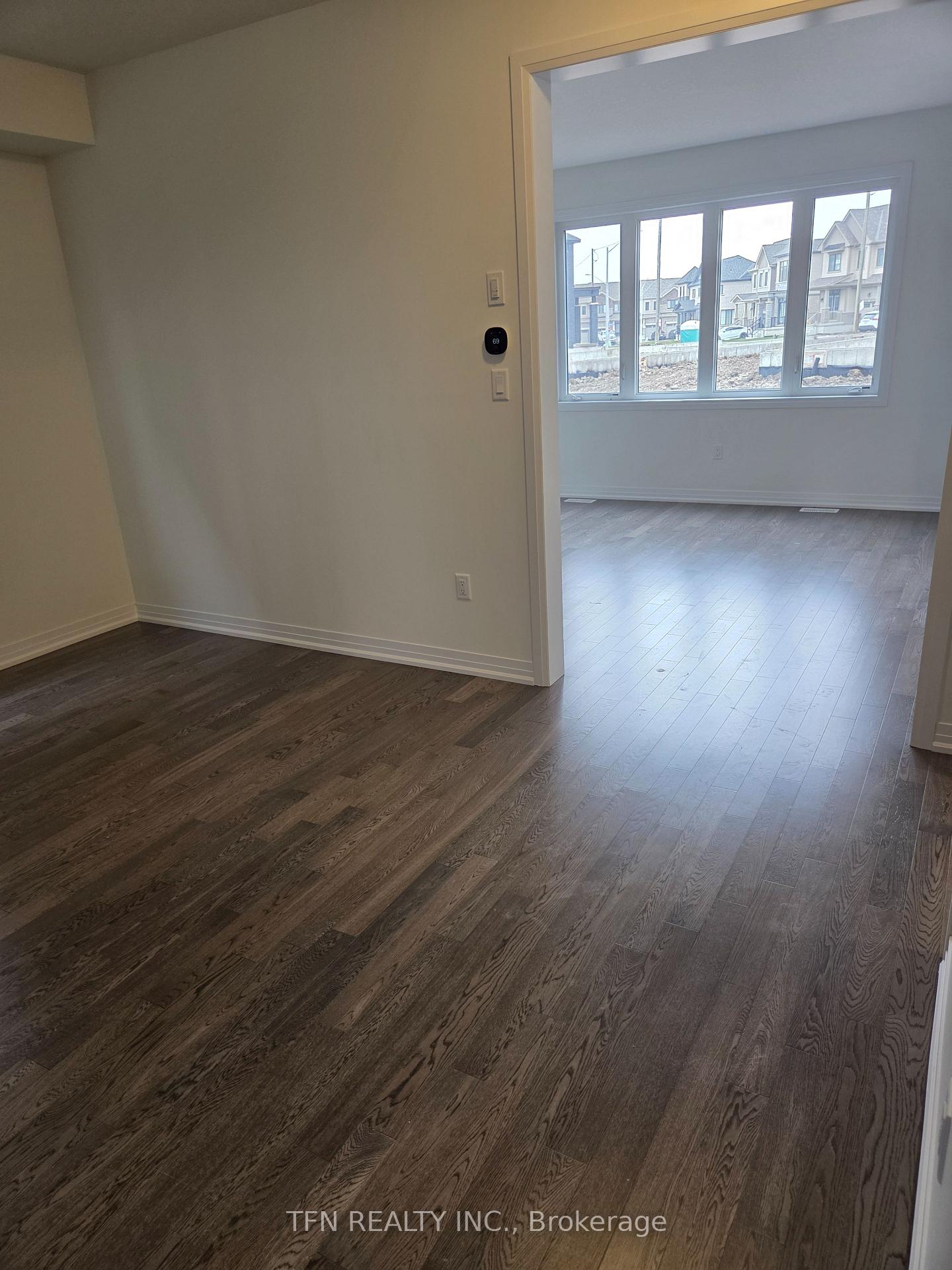 Photo 14 of 22 Cresthaven Heights, Thorold, Rolling Meadows — HOMEH