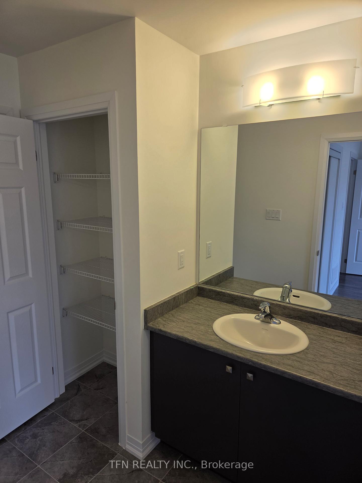 Photo 30 of 22 Cresthaven Heights, Thorold, Rolling Meadows — HOMEH