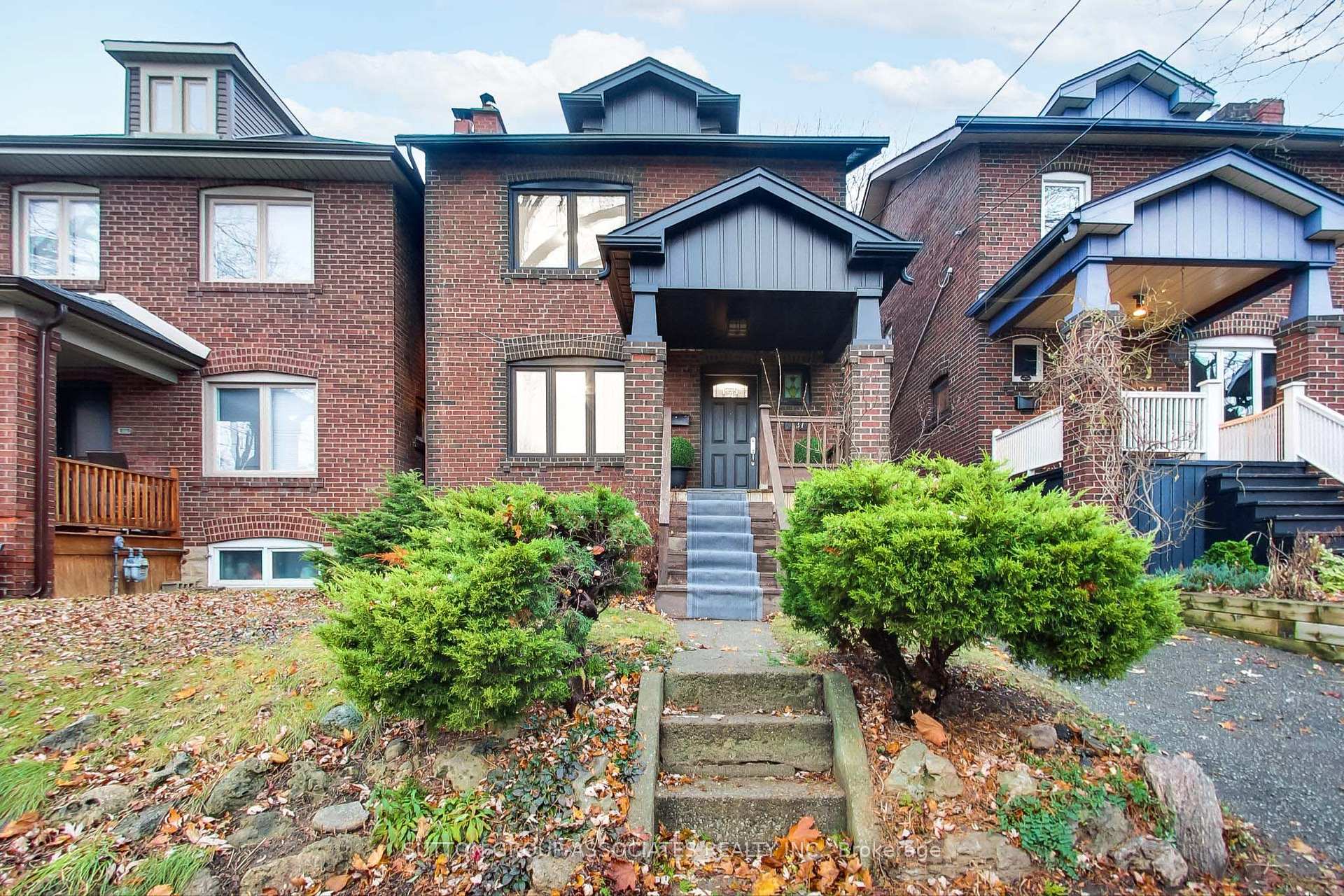 Photo 2 of 237 Arlington Avenue, Toronto, Humewood-Cedarvale — HOMEH