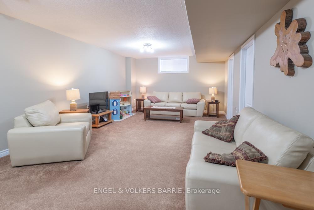 Photo 16 of 13 Sheppard Drive, Tay, Victoria Harbour — HOMEH