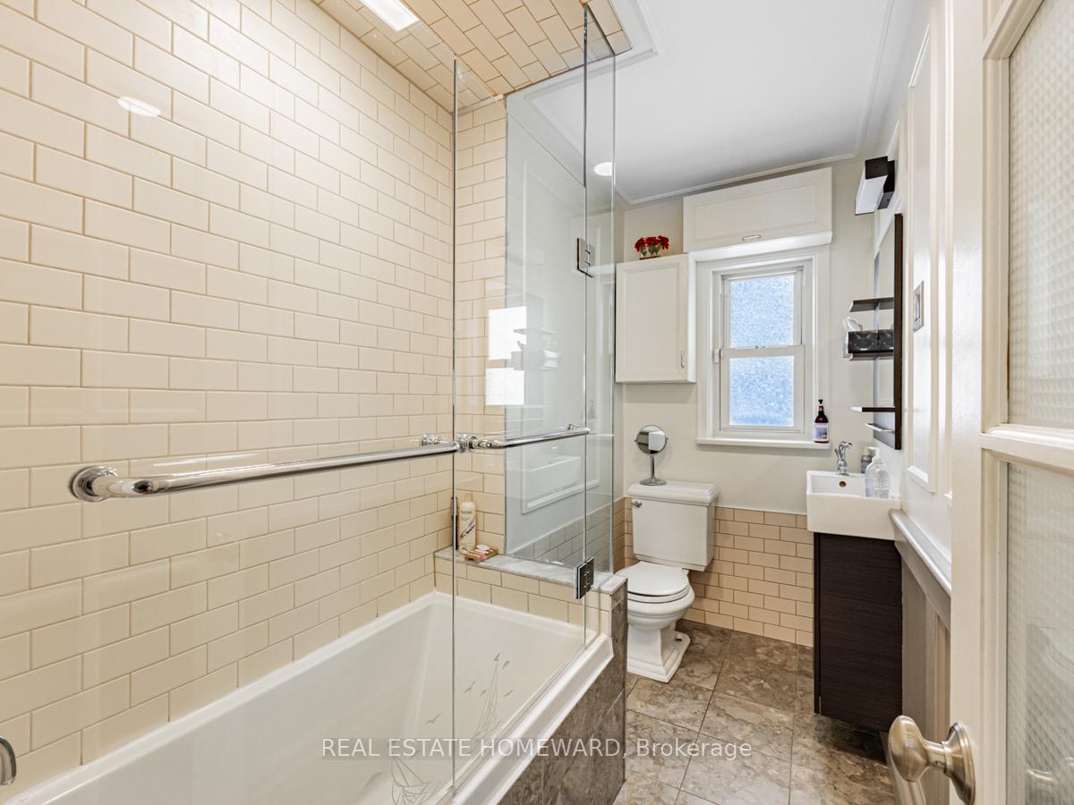 Photo 19 of 166 Linden Avenue, Scarborough, Kennedy Park — HOMEH