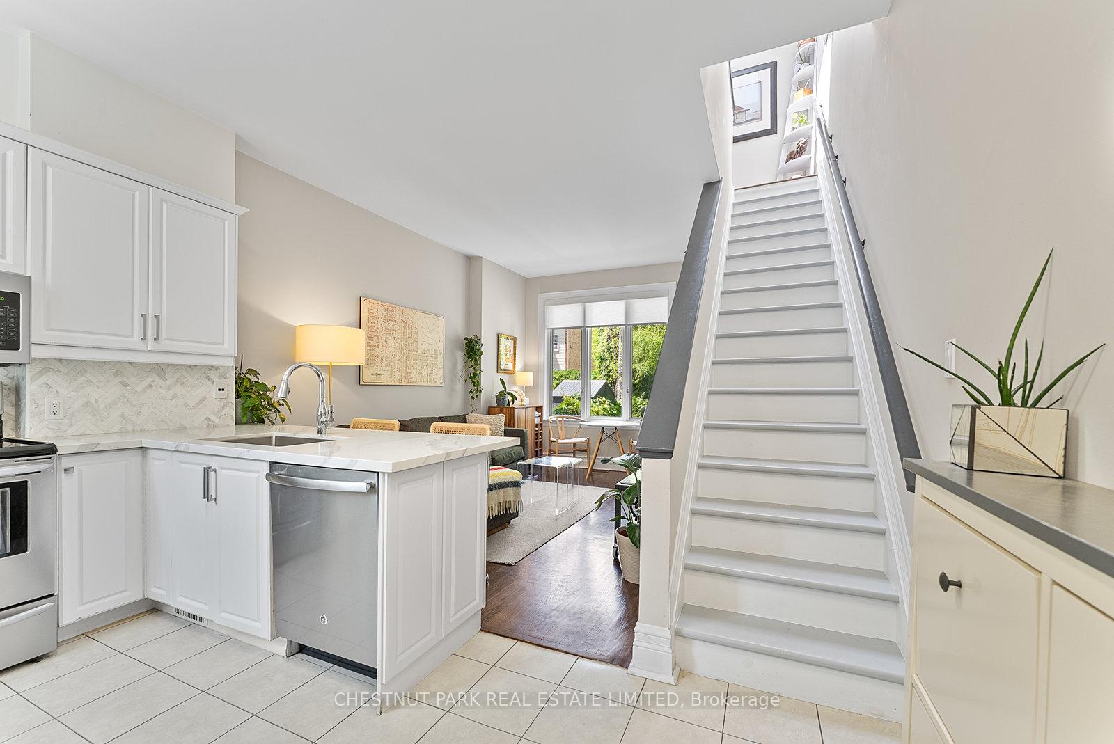 Photo 2 of 4 Flagler Street, Toronto, Cabbagetown-South St. James Town — HOMEH