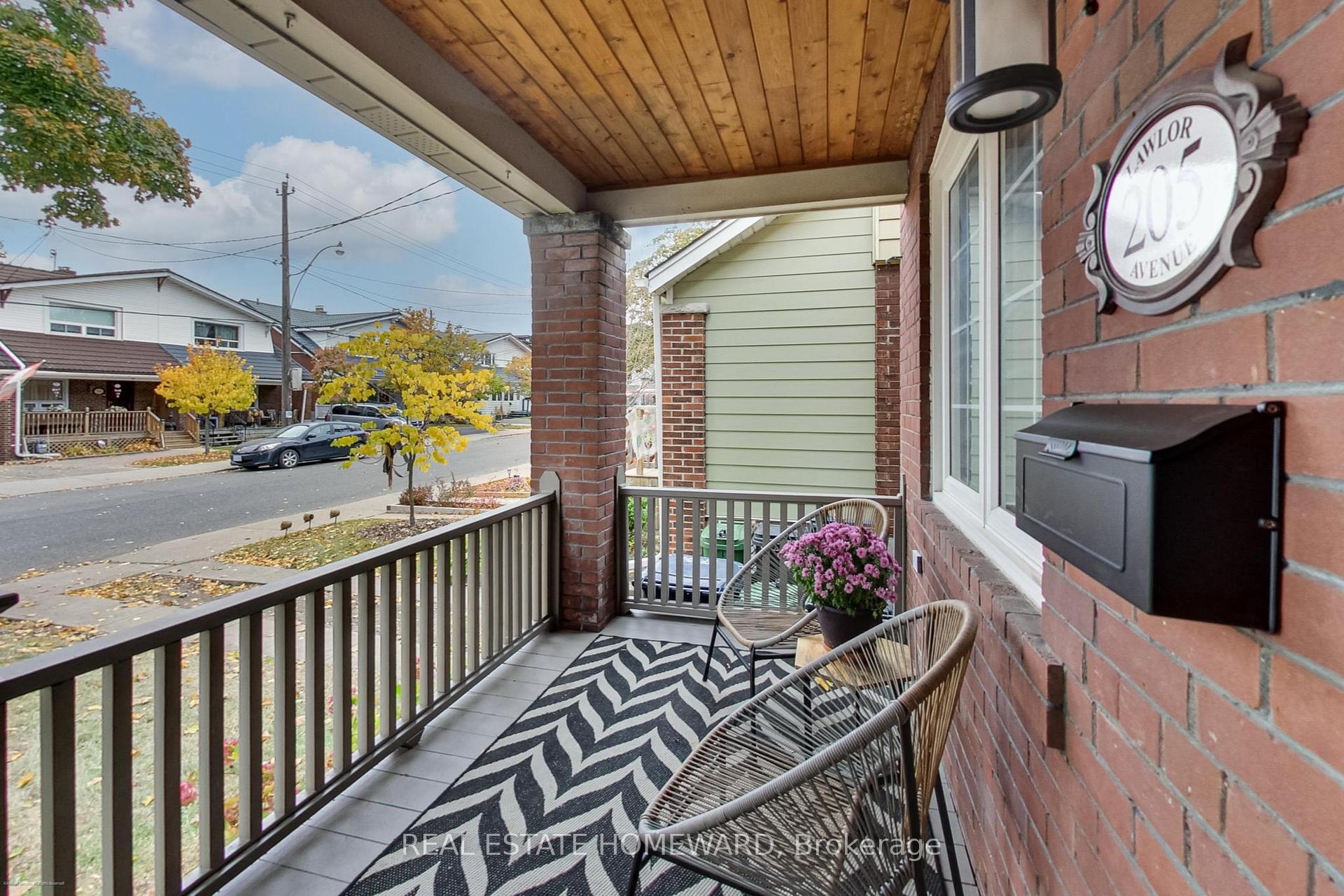 Photo 3 of 205 Lawlor Avenue, Toronto, East End-Danforth — HOMEH