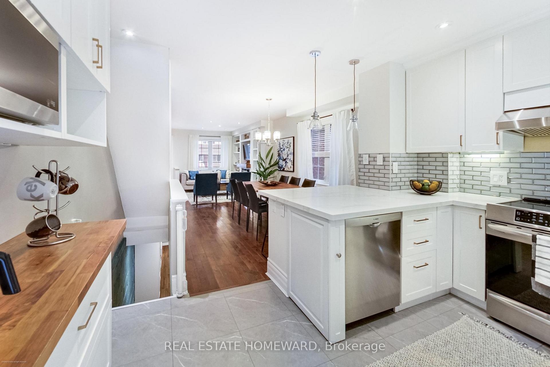 Photo 16 of 205 Lawlor Avenue, Toronto, East End-Danforth — HOMEH