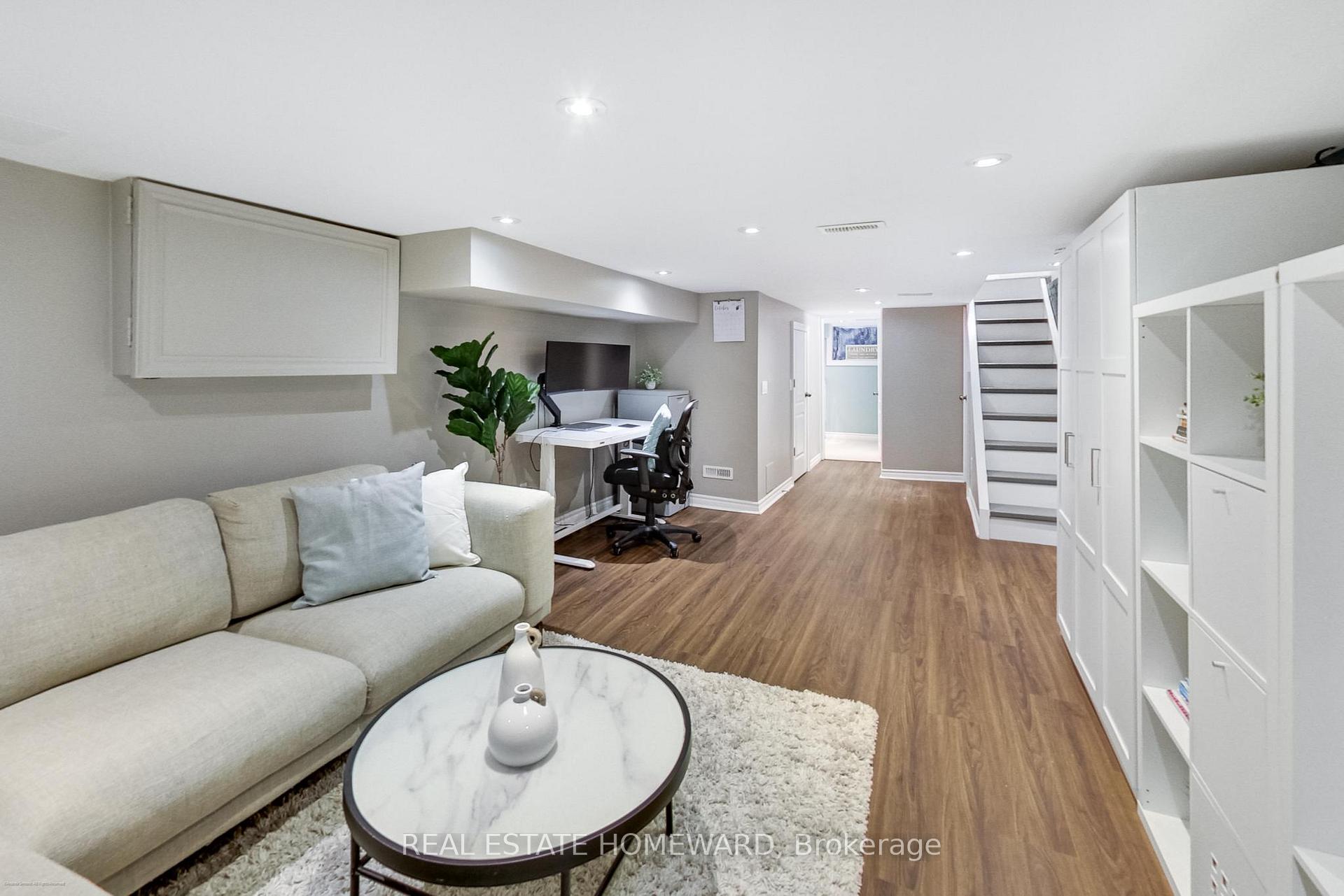 Photo 23 of 205 Lawlor Avenue, Toronto, East End-Danforth — HOMEH