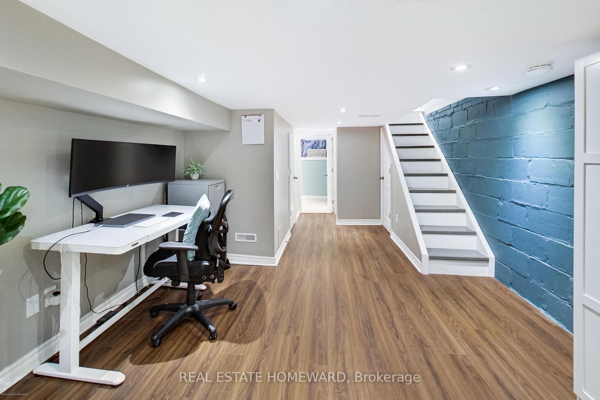 Photo 24 of 205 Lawlor Avenue, Toronto, East End-Danforth — HOMEH