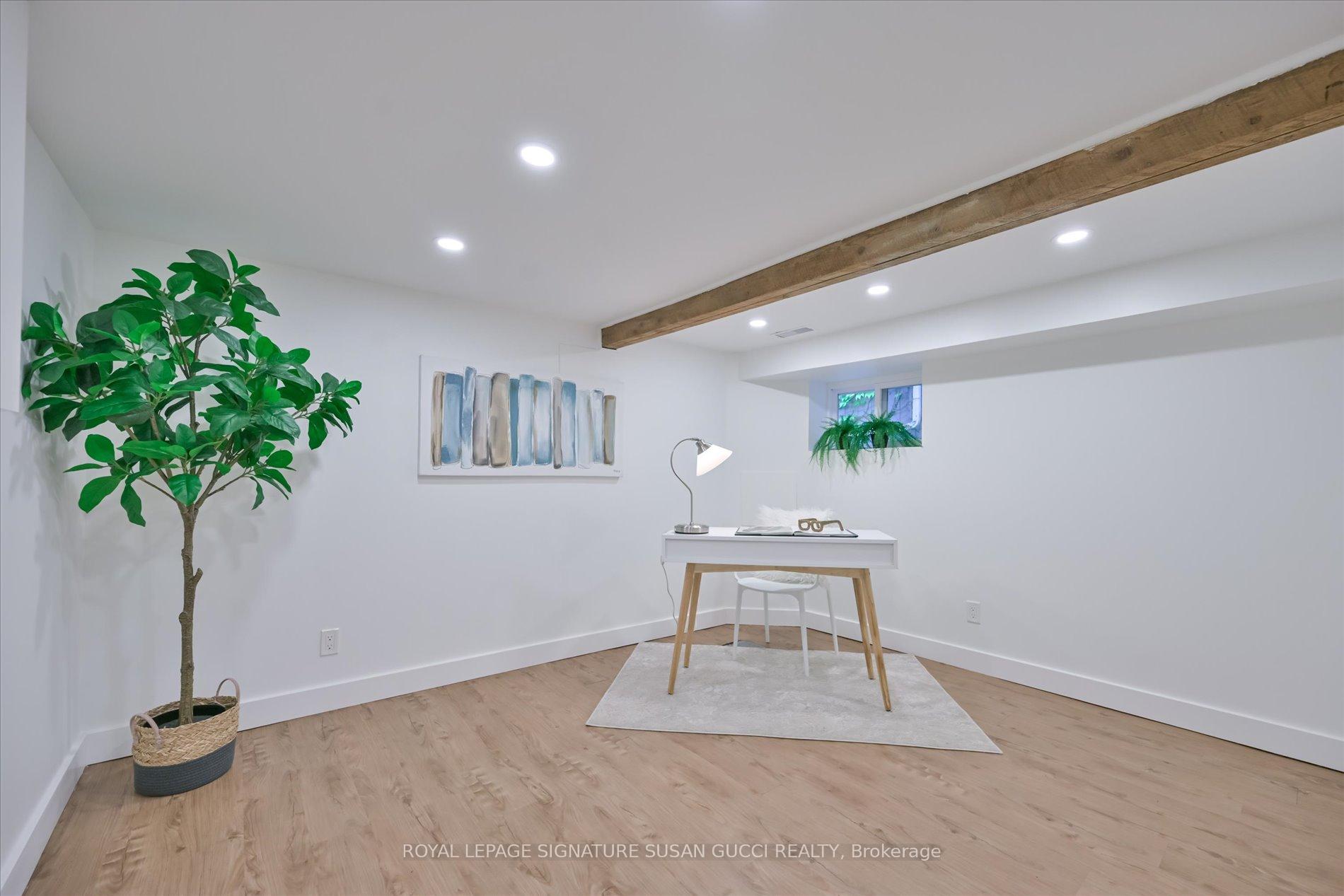 Photo 18 of 208 Oak Park Avenue, Toronto, Woodbine-Lumsden — HOMEH