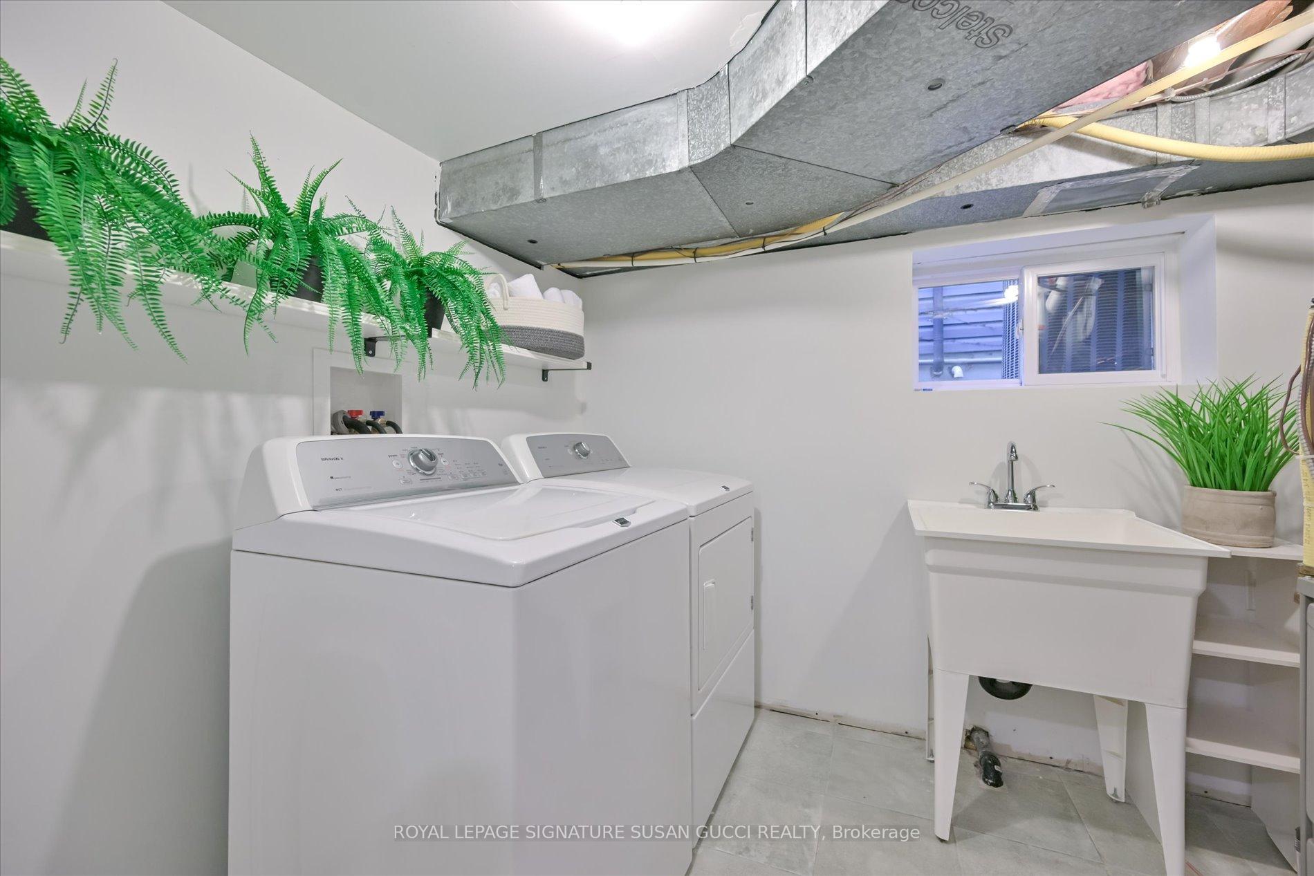 Photo 22 of 208 Oak Park Avenue, Toronto, Woodbine-Lumsden — HOMEH