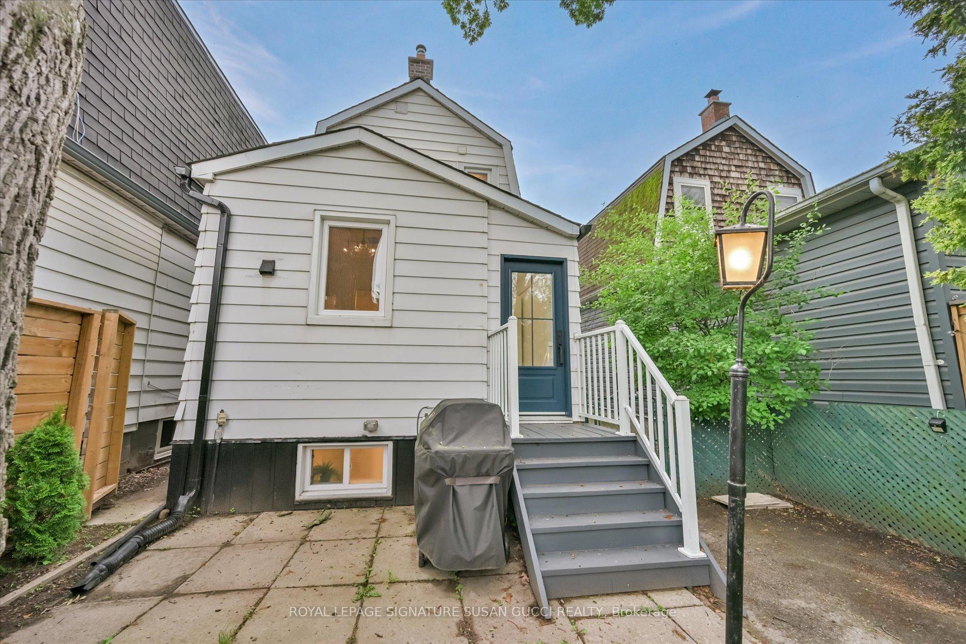 Photo 23 of 208 Oak Park Avenue, Toronto, Woodbine-Lumsden — HOMEH