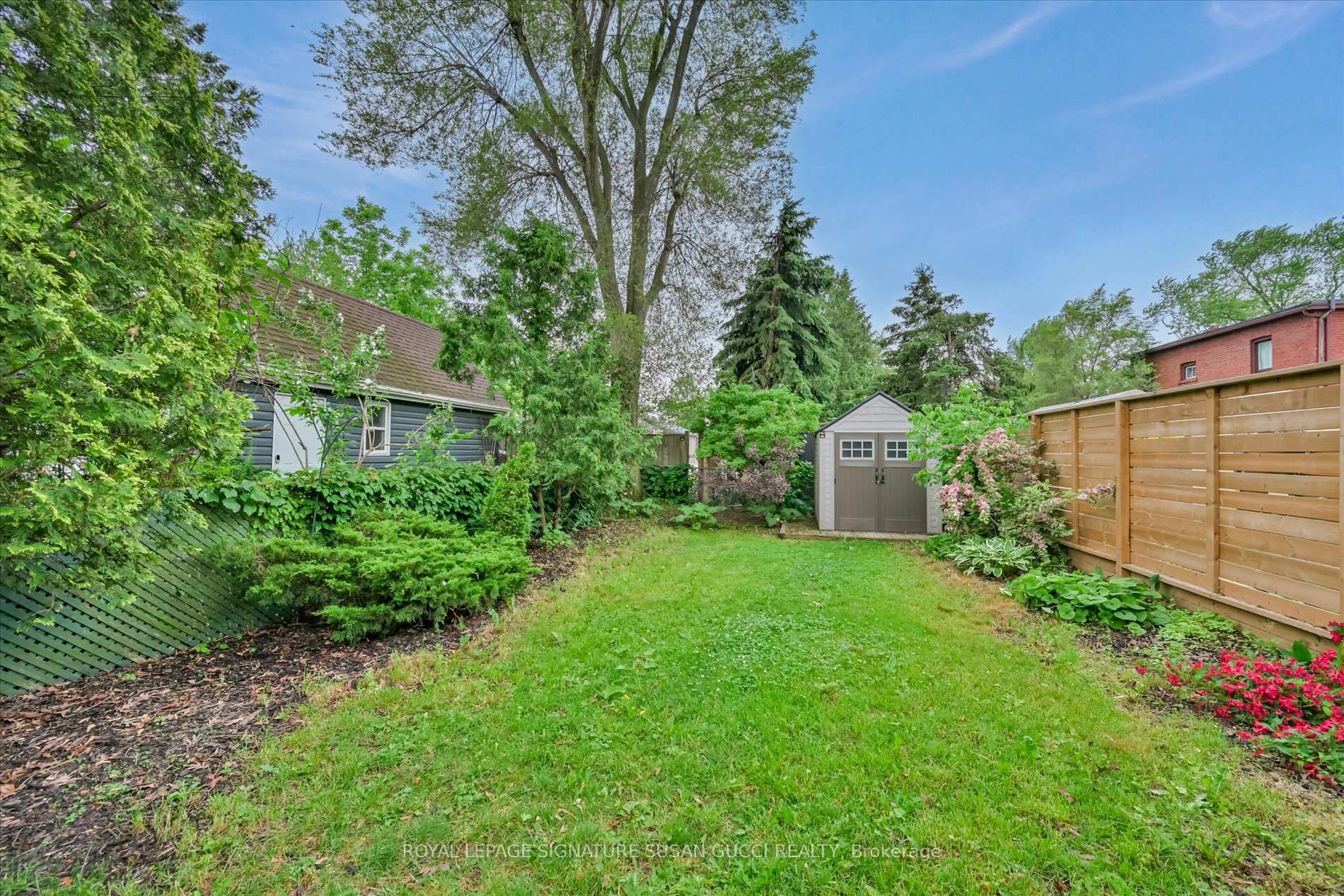 Photo 24 of 208 Oak Park Avenue, Toronto, Woodbine-Lumsden — HOMEH