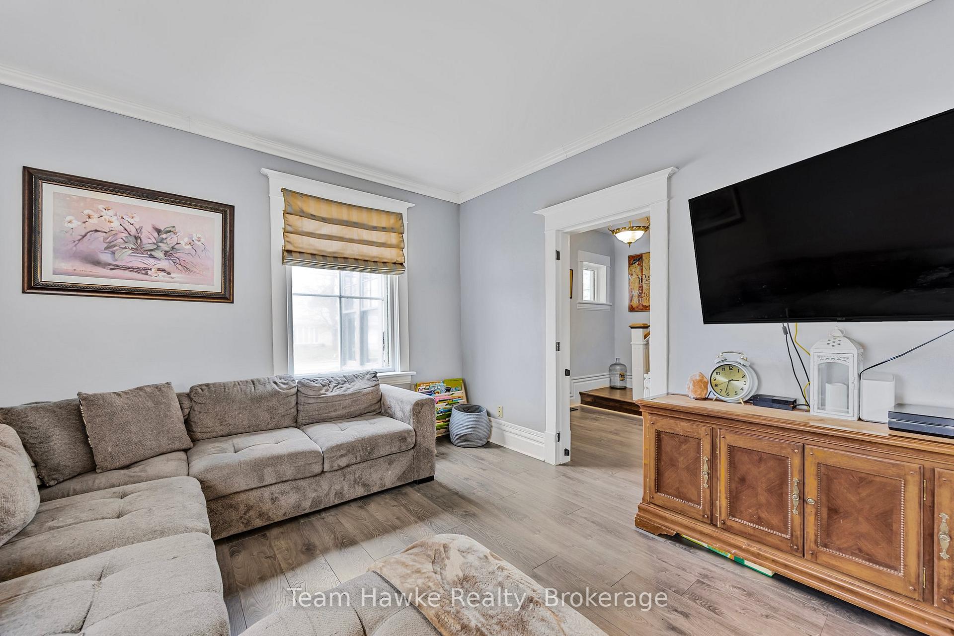 Photo 8 of 501 Talbot Street, Tay, Port McNicoll — HOMEH
