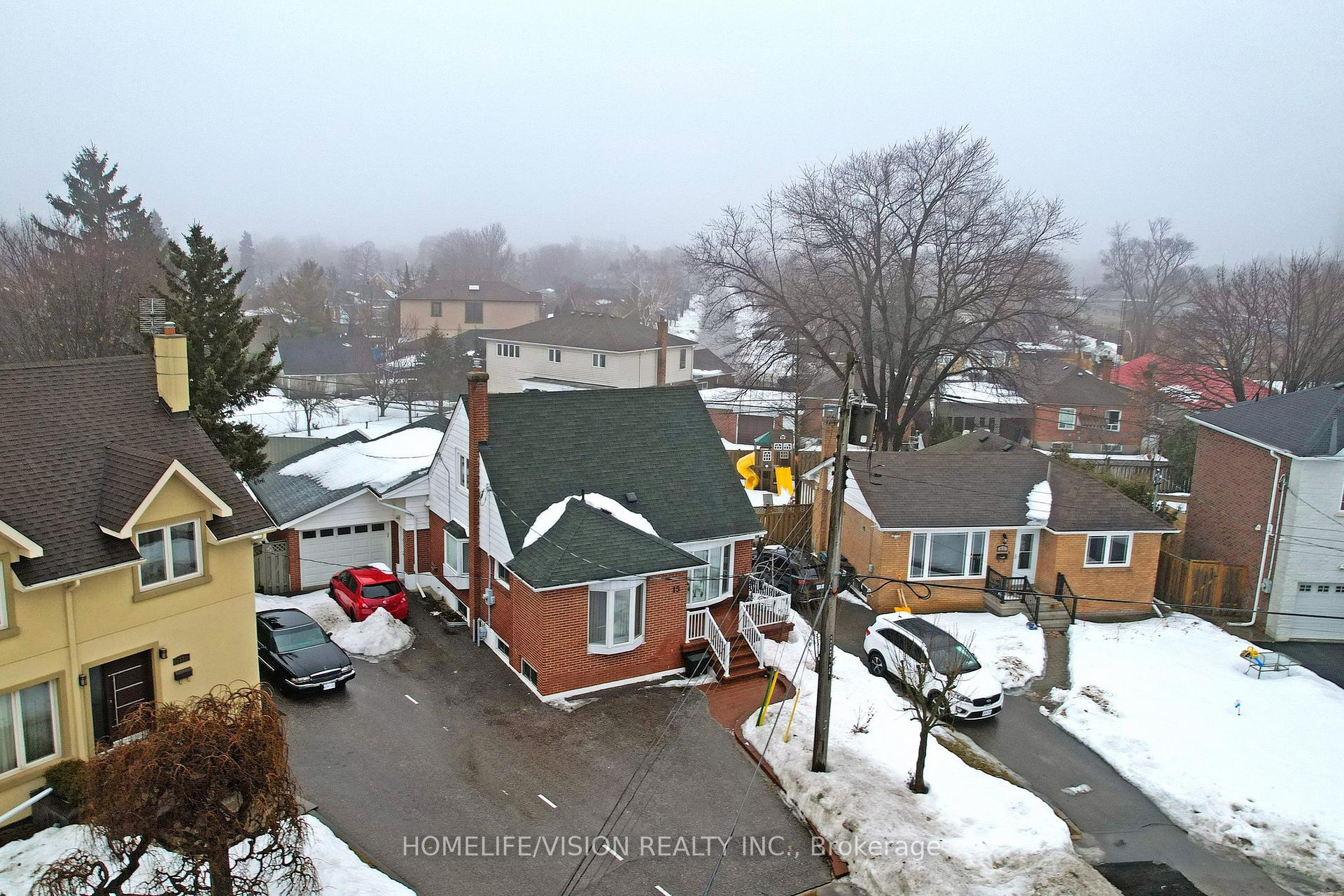 Front of 15 Ivordale Crescent