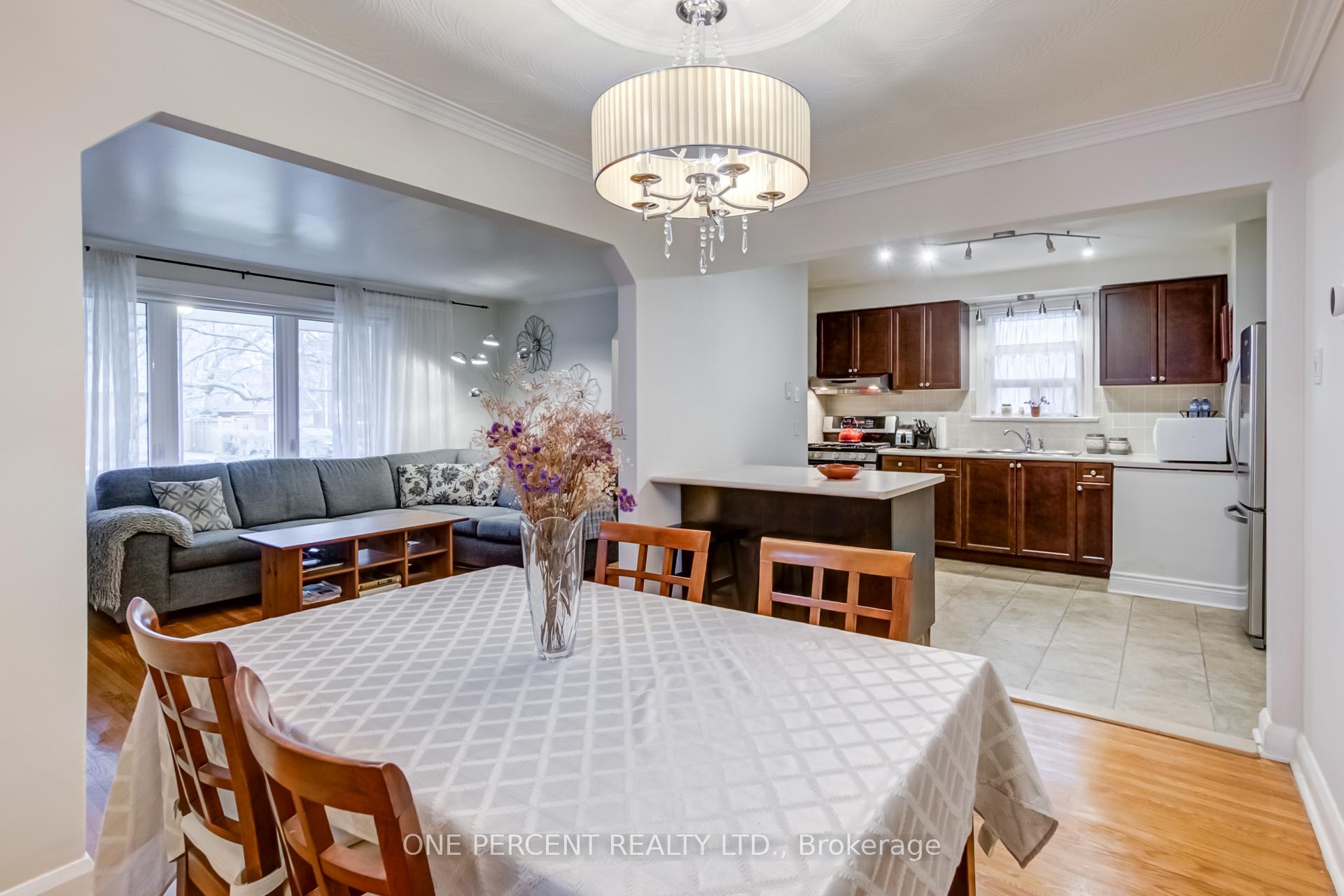 Photo 8 of 88 Lynnhaven Road, Toronto, Englemount-Lawrence — HOMEH