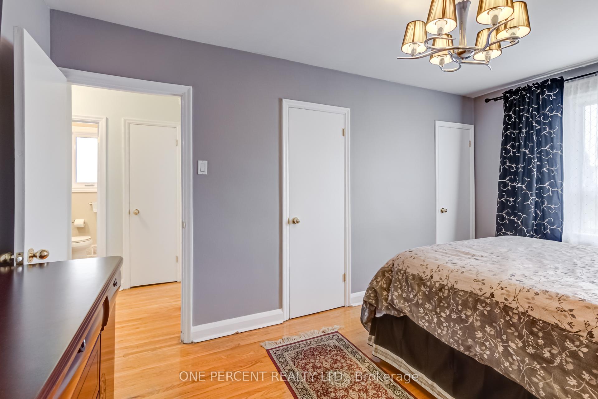 Photo 17 of 88 Lynnhaven Road, Toronto, Englemount-Lawrence — HOMEH