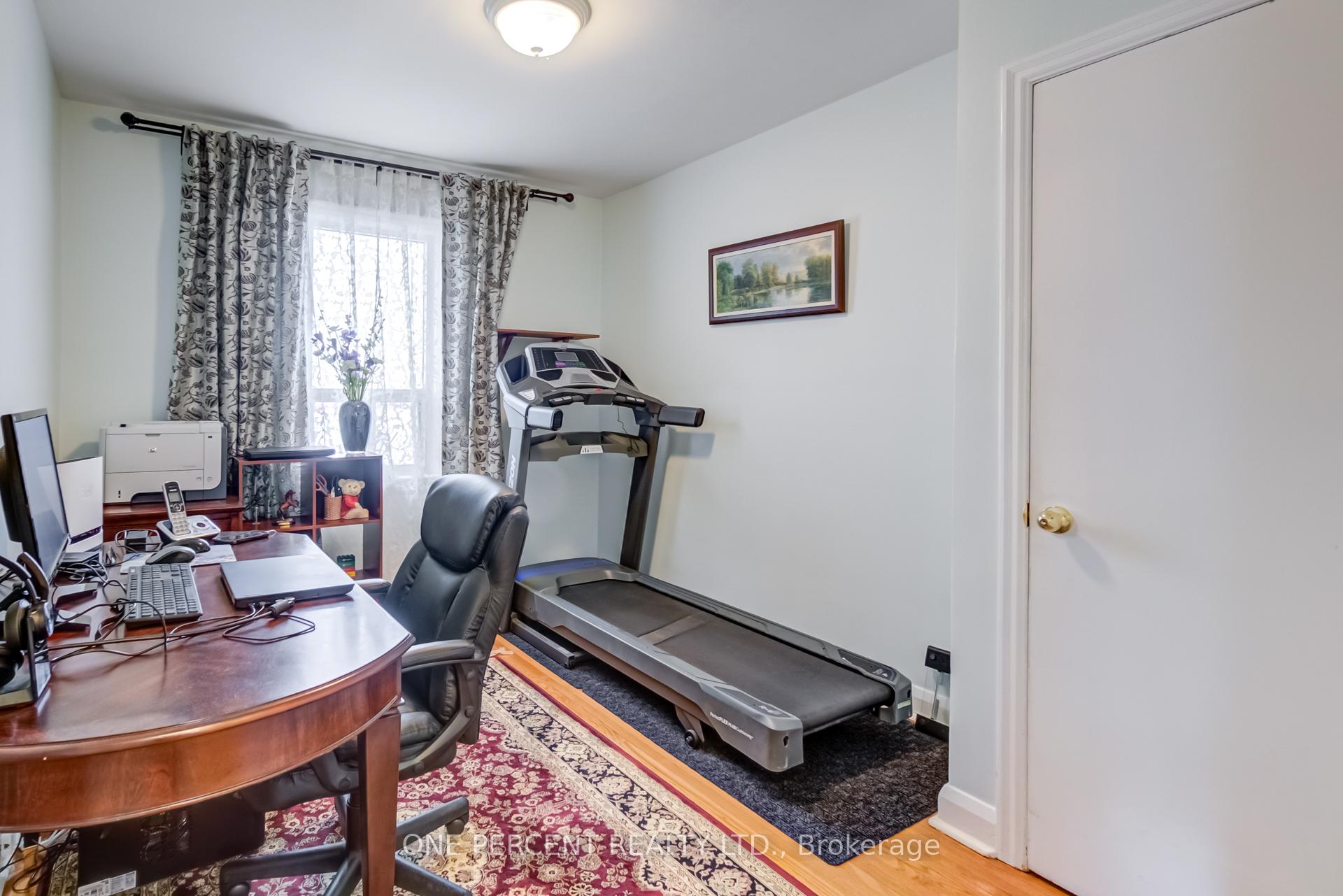 Photo 20 of 88 Lynnhaven Road, Toronto, Englemount-Lawrence — HOMEH