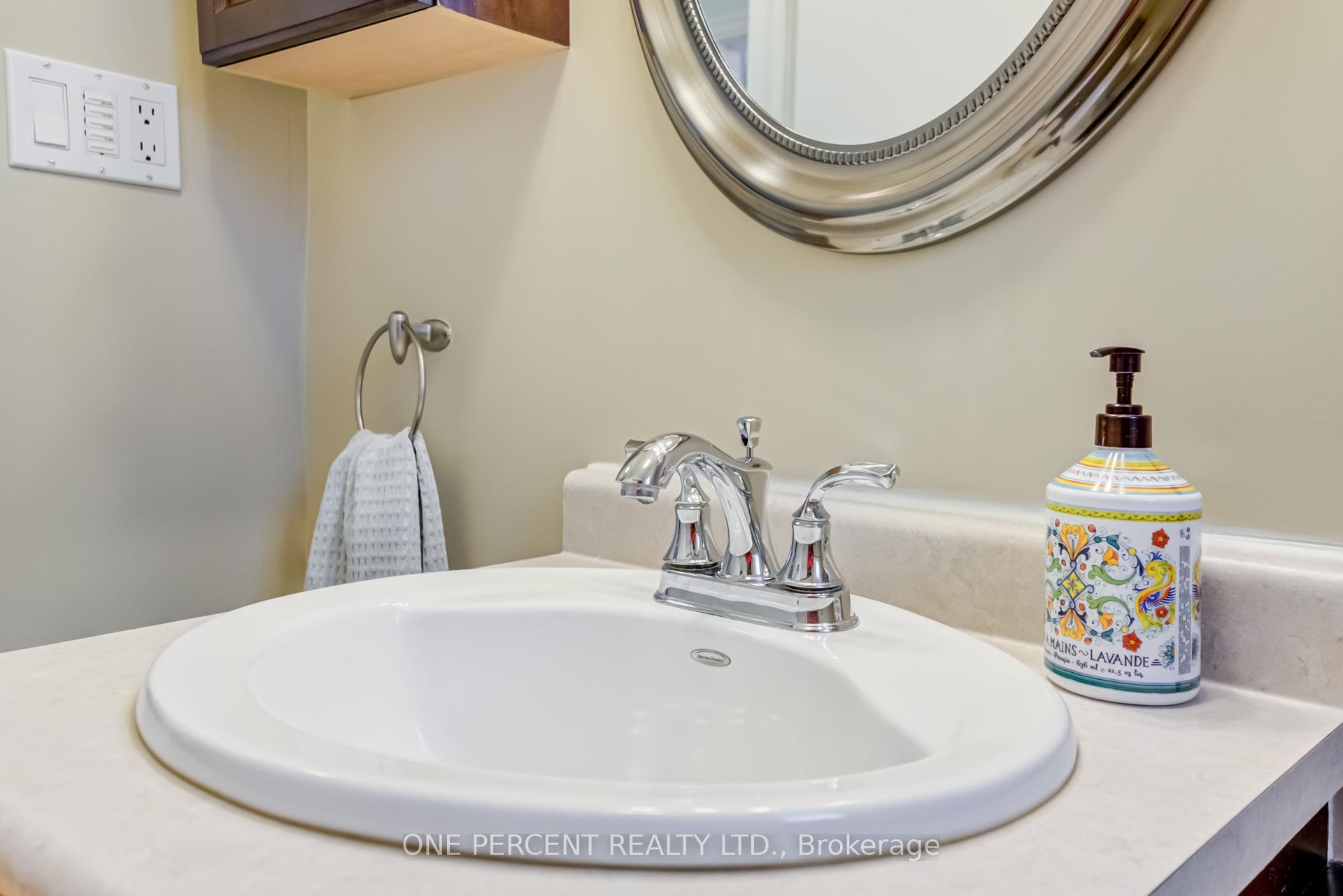Photo 22 of 88 Lynnhaven Road, Toronto, Englemount-Lawrence — HOMEH