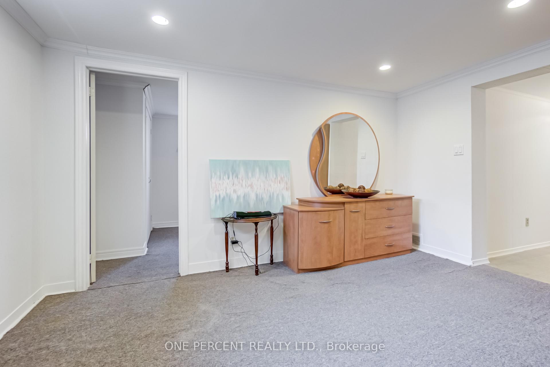 Photo 27 of 88 Lynnhaven Road, Toronto, Englemount-Lawrence — HOMEH