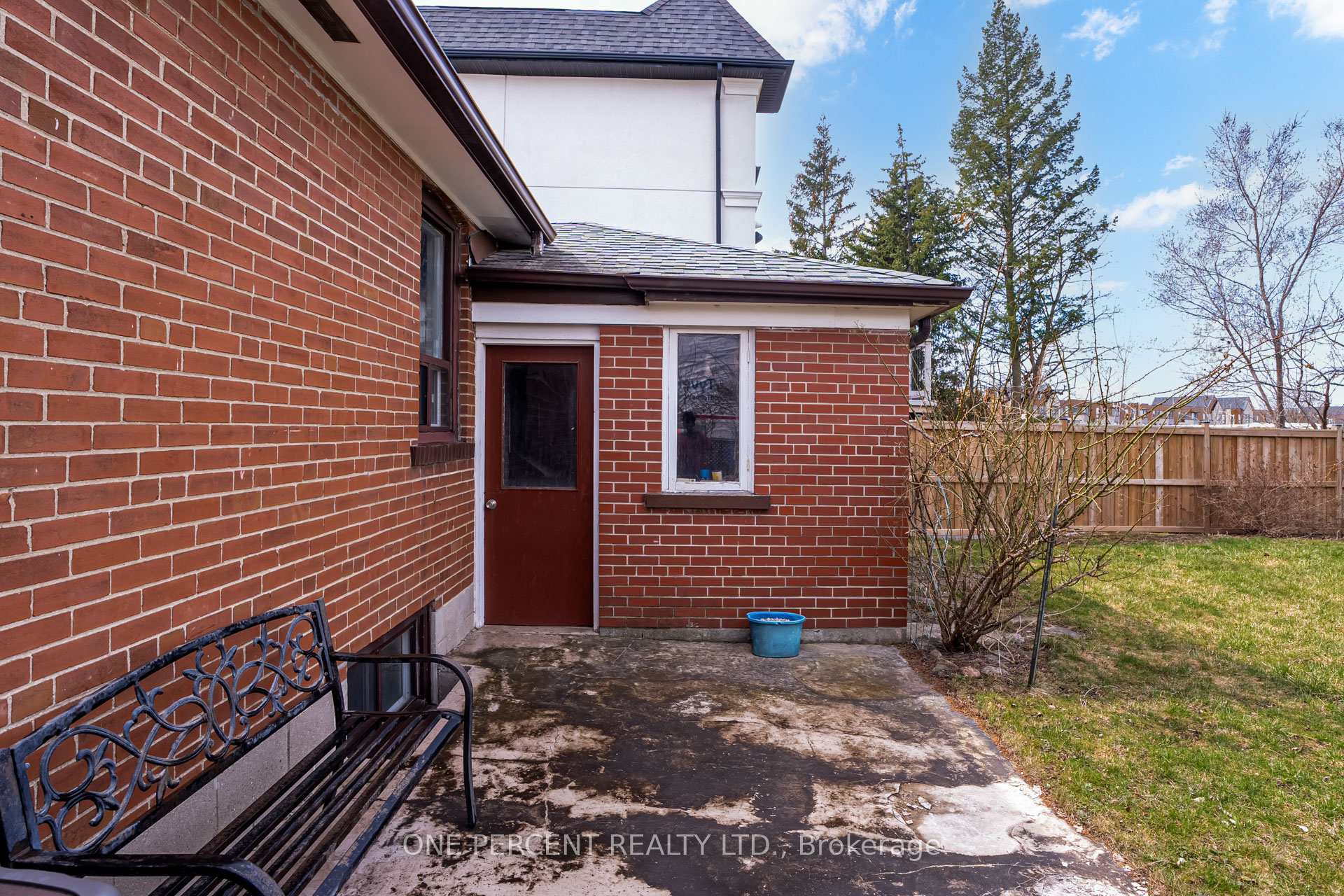 Photo 40 of 88 Lynnhaven Road, Toronto, Englemount-Lawrence — HOMEH